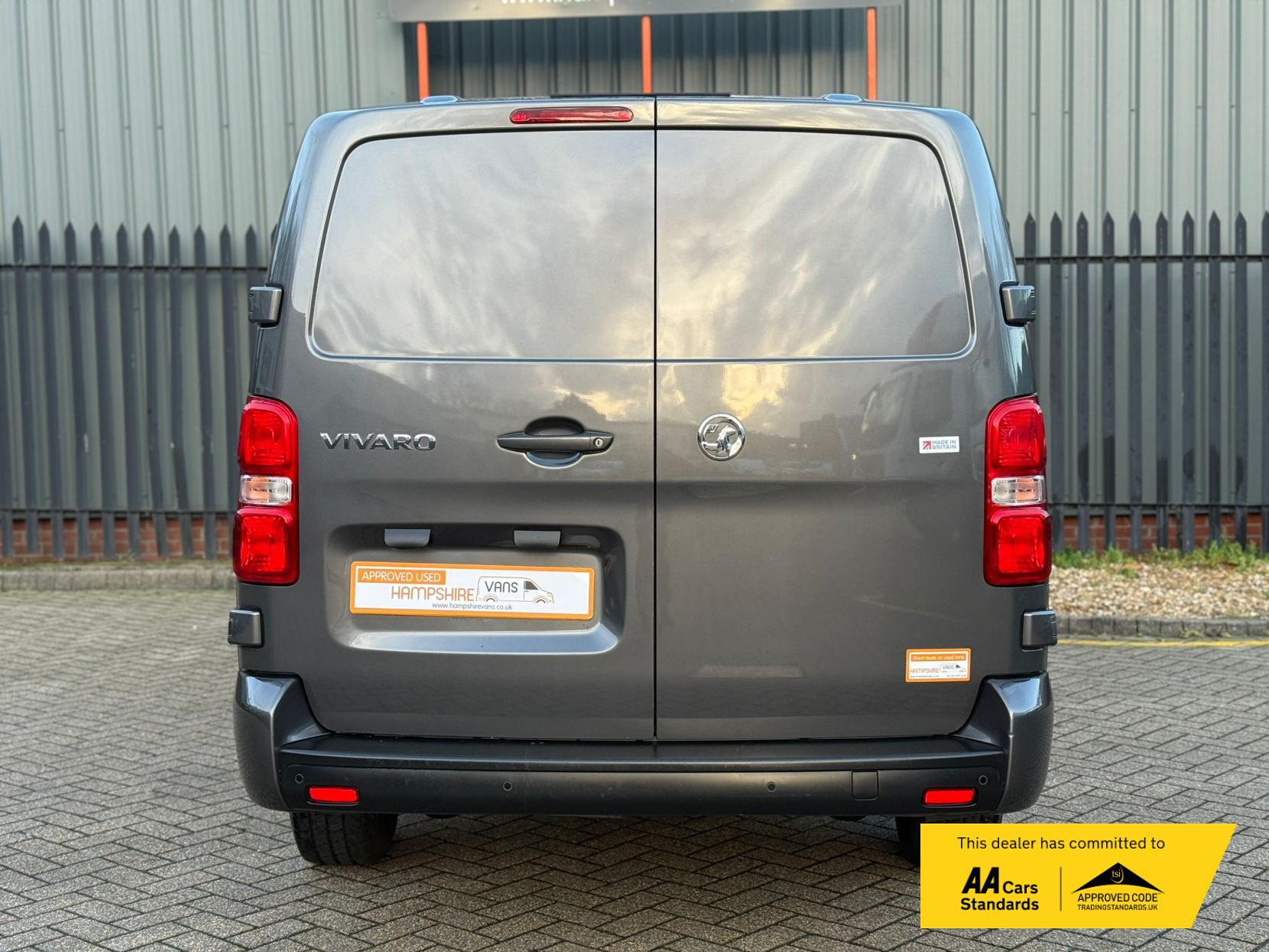 Vauxhall Vivaro 2.0 Turbo D 3100 Sportive Panel Van 5dr Diesel Manual L2 H1 Euro 6 (s/s) (120 ps)