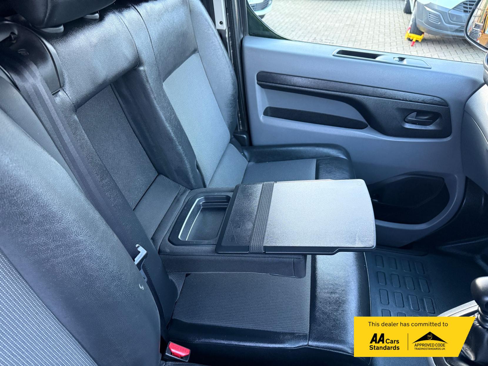 Vauxhall Vivaro 2.0 Turbo D 3100 Sportive Panel Van 5dr Diesel Manual L2 H1 Euro 6 (s/s) (120 ps)