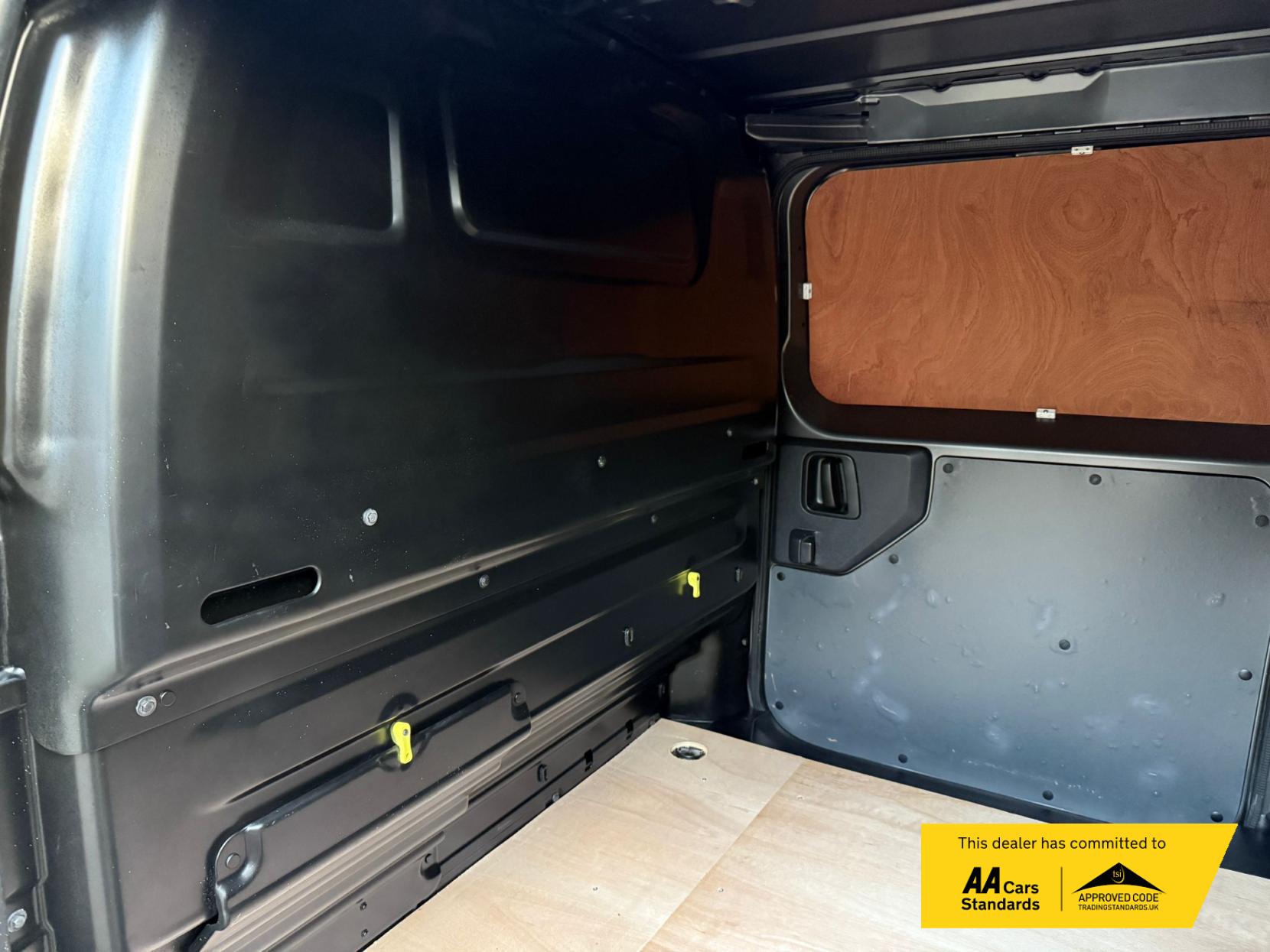 Vauxhall Vivaro 2.0 Turbo D 3100 Sportive Panel Van 5dr Diesel Manual L2 H1 Euro 6 (s/s) (120 ps)