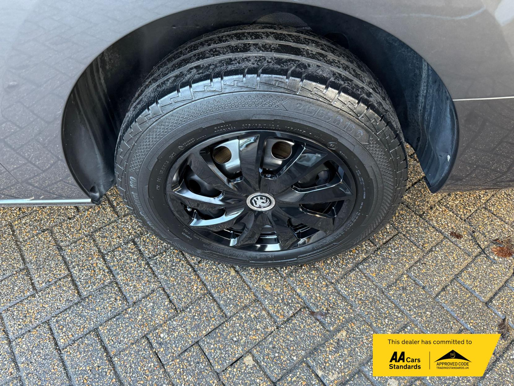 Vauxhall Vivaro 2.0 Turbo D 3100 Sportive Panel Van 5dr Diesel Manual L2 H1 Euro 6 (s/s) (120 ps)