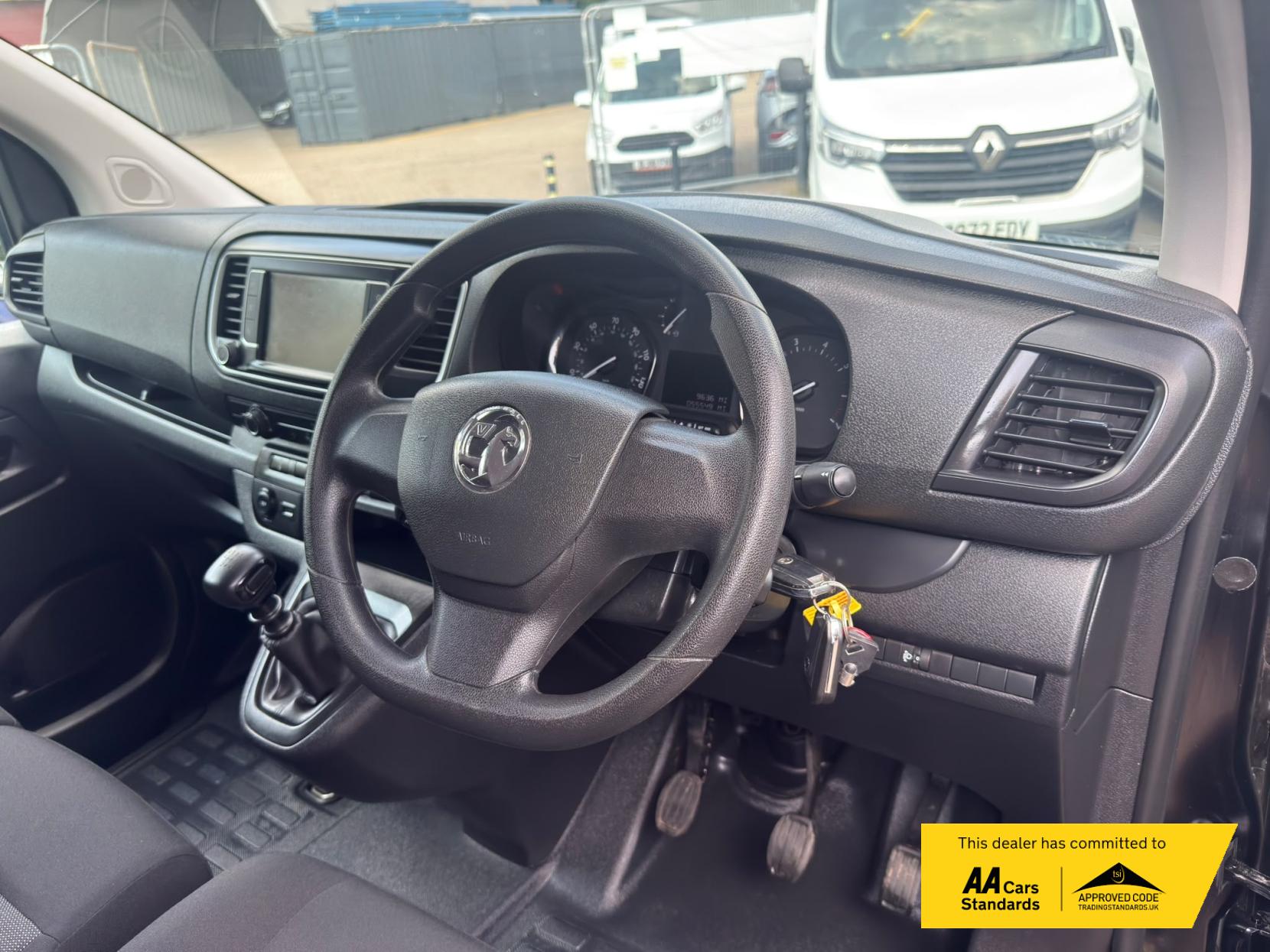 2023 Vauxhall Vivaro 1.5 Turbo D 2700 Pro Panel Van 6dr Diesel Manual L1 H1 Euro 6 (s/s) (120 ps) - Thumbnail 9