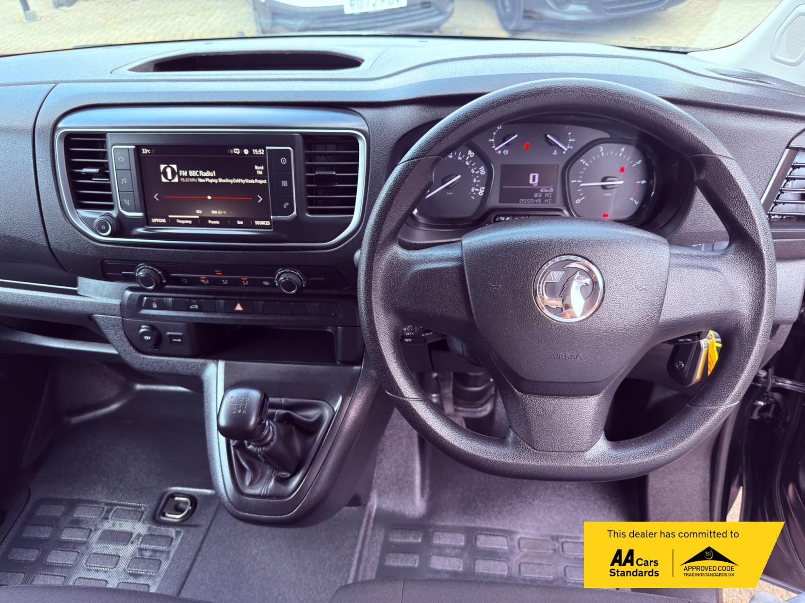 2023 Vauxhall Vivaro 1.5 Turbo D 2700 Pro Panel Van 6dr Diesel Manual L1 H1 Euro 6 (s/s) (120 ps) - Thumbnail 32