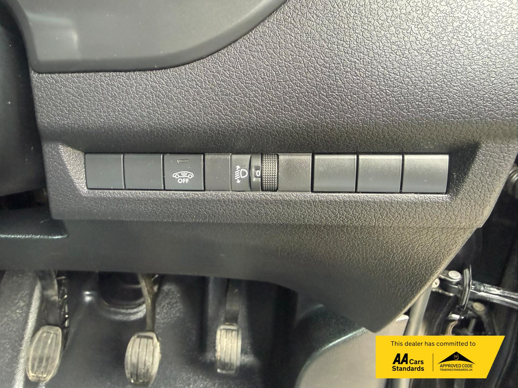 2023 Vauxhall Vivaro 1.5 Turbo D 2700 Pro Panel Van 6dr Diesel Manual L1 H1 Euro 6 (s/s) (120 ps) - Thumbnail 26