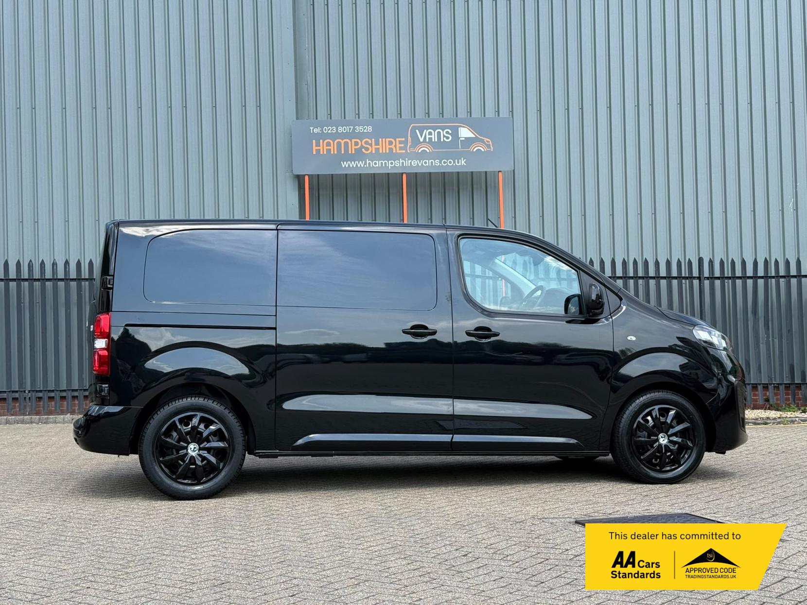 2023 Vauxhall Vivaro 1.5 Turbo D 2700 Pro Panel Van 6dr Diesel Manual L1 H1 Euro 6 (s/s) (120 ps) - Thumbnail 7