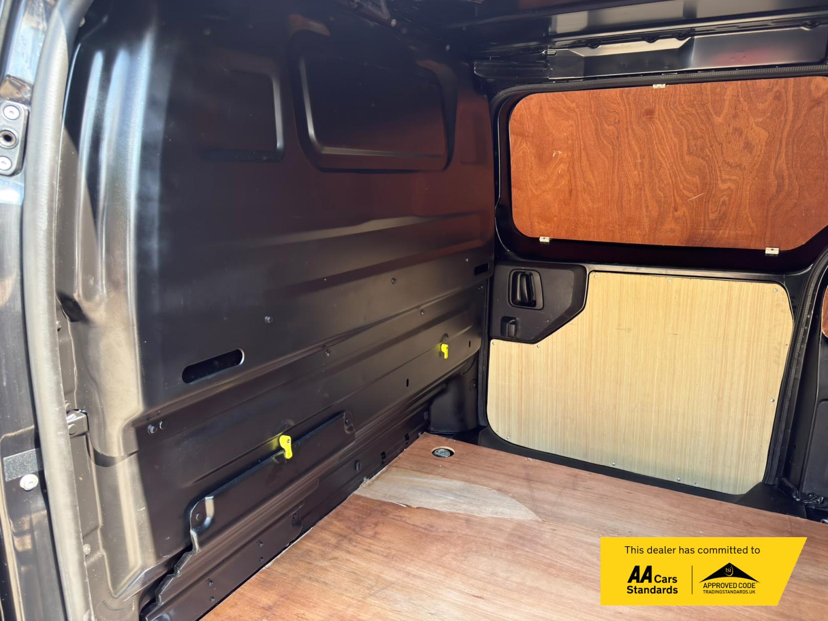 2023 Vauxhall Vivaro 1.5 Turbo D 2700 Pro Panel Van 6dr Diesel Manual L1 H1 Euro 6 (s/s) (120 ps) - Thumbnail 23