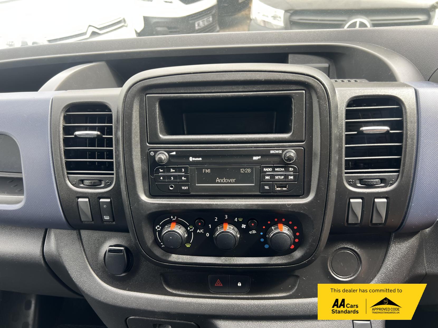 Vauxhall Vivaro 1.6 CDTi 2700 Panel Van 5dr Diesel Manual L1 H1 Euro 6 (120 ps)
