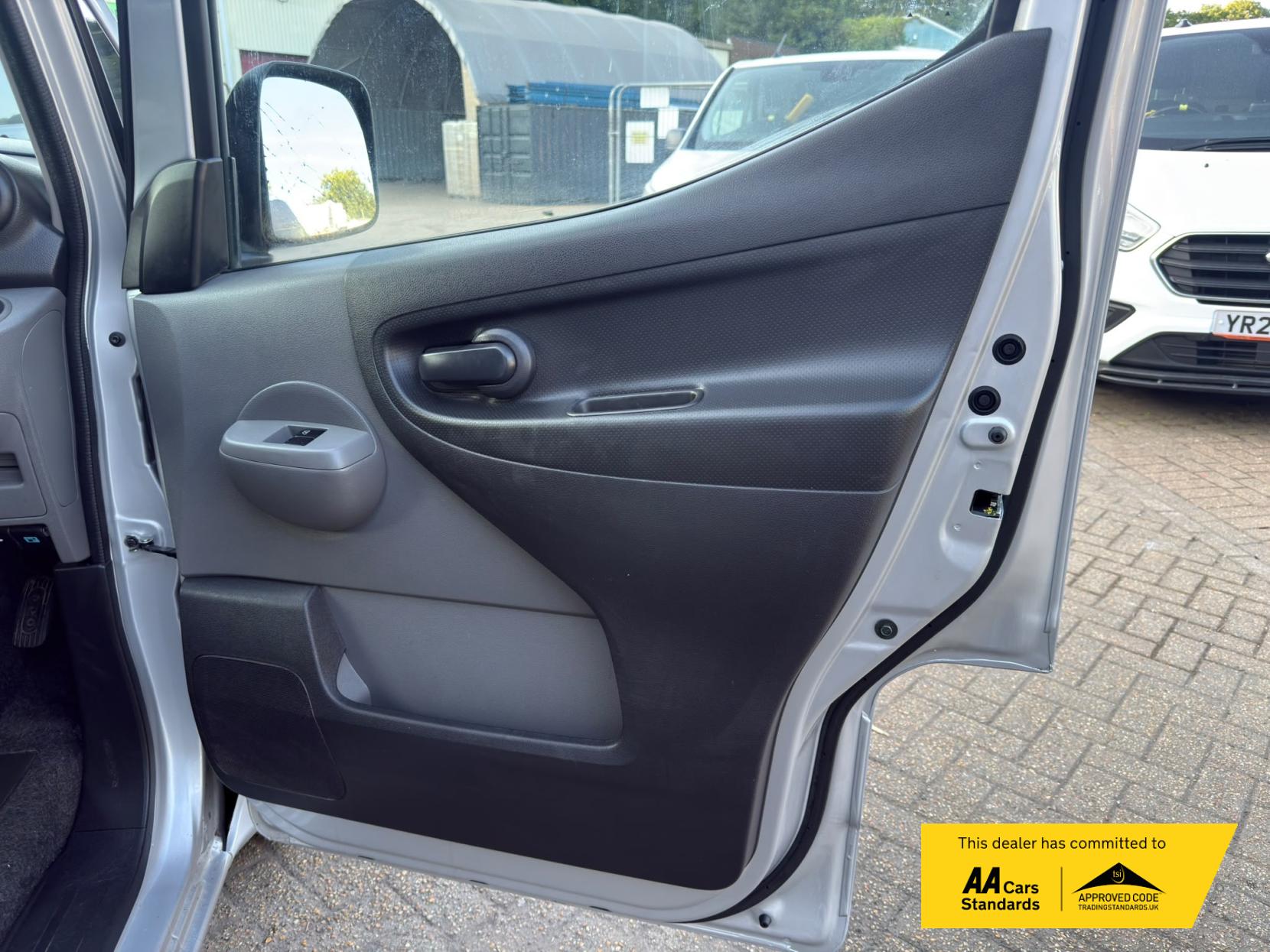 2019 Nissan e-NV200 40kWh Acenta Panel Van 5dr Electric Auto SWB (Quick Charge) (109 ps) - Thumbnail 50