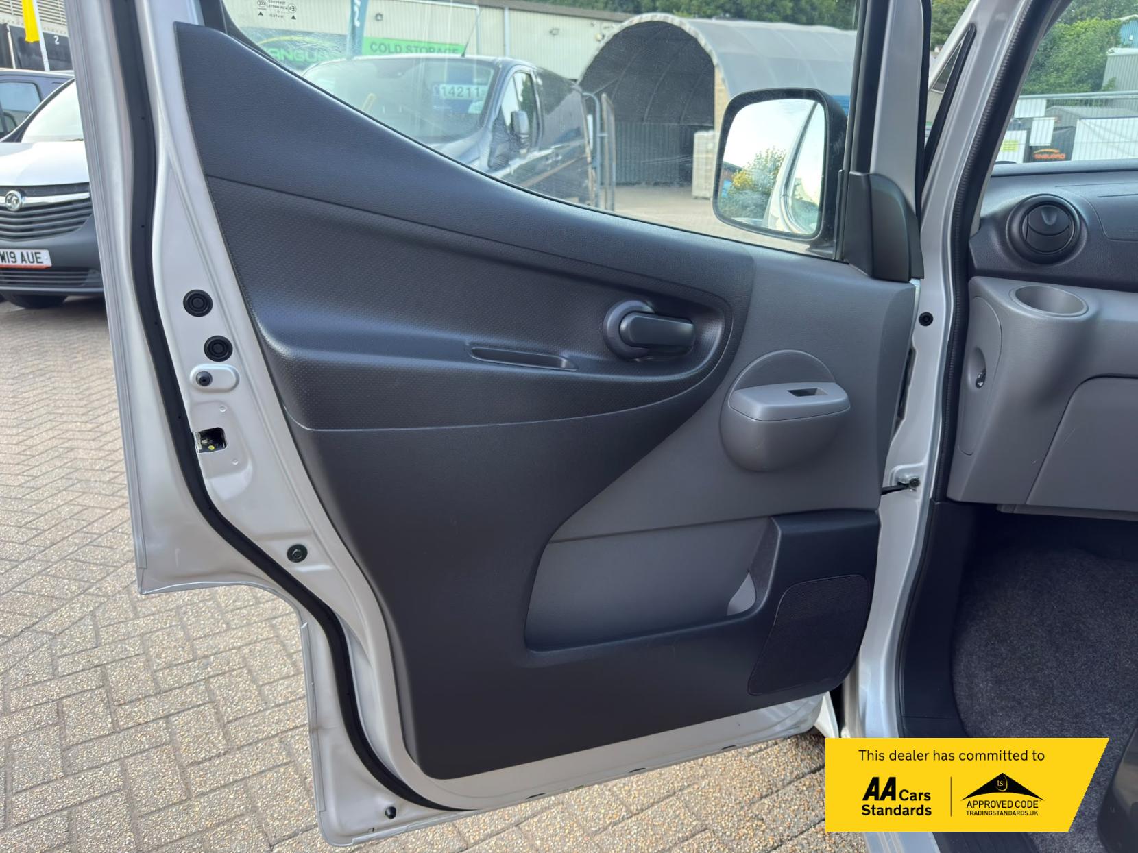 2019 Nissan e-NV200 40kWh Acenta Panel Van 5dr Electric Auto SWB (Quick Charge) (109 ps) - Thumbnail 24