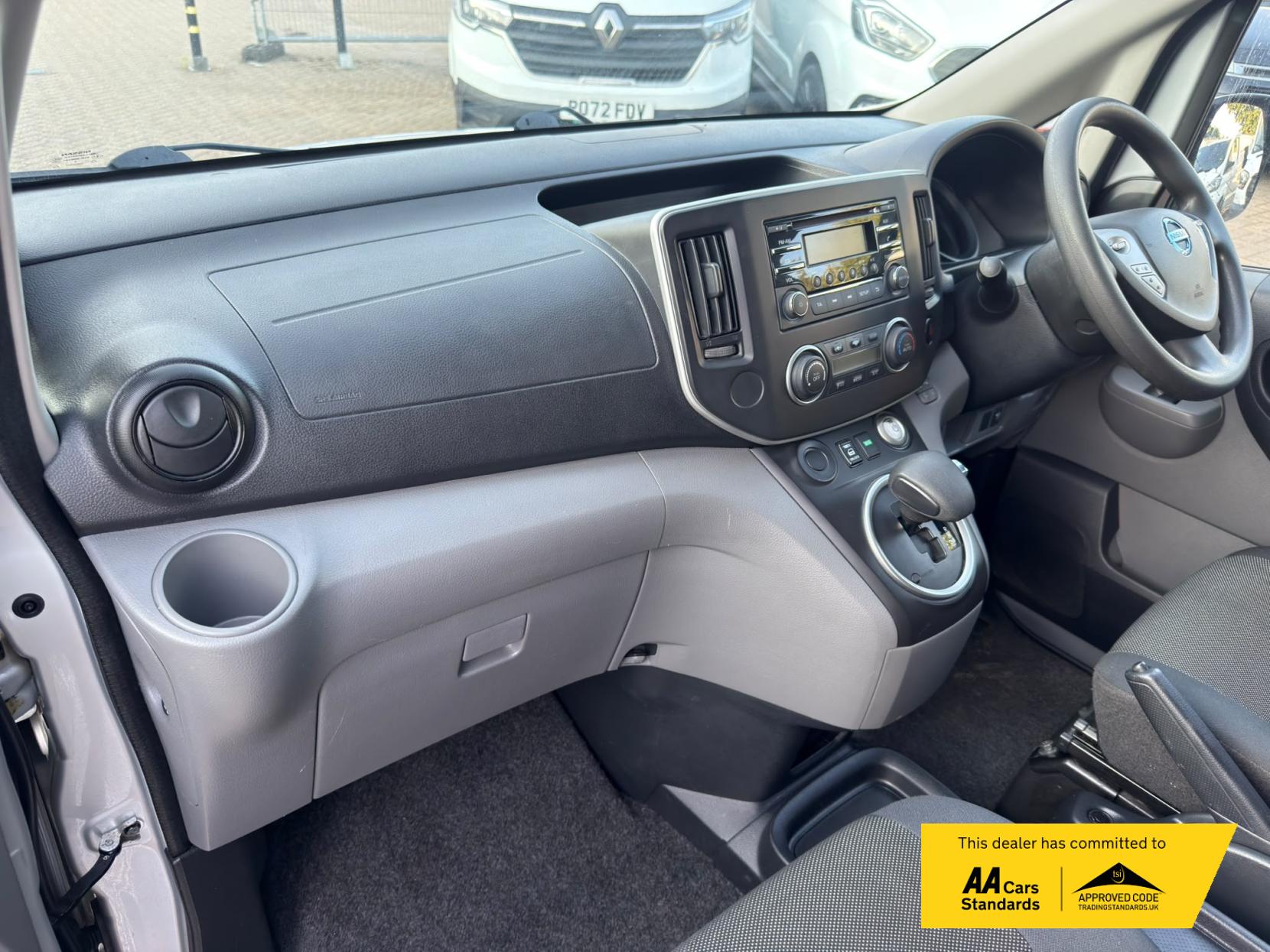 2019 Nissan e-NV200 40kWh Acenta Panel Van 5dr Electric Auto SWB (Quick Charge) (109 ps) - Thumbnail 26