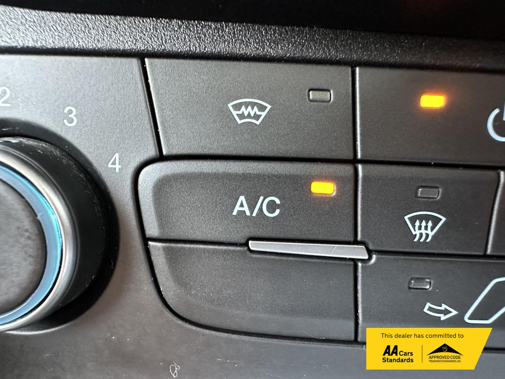 Ford Transit Connect 1.5 230 EcoBlue Trend Crew Van Double Cab 6dr Diesel Manual L2 Euro 6 (s/s) (100 ps)