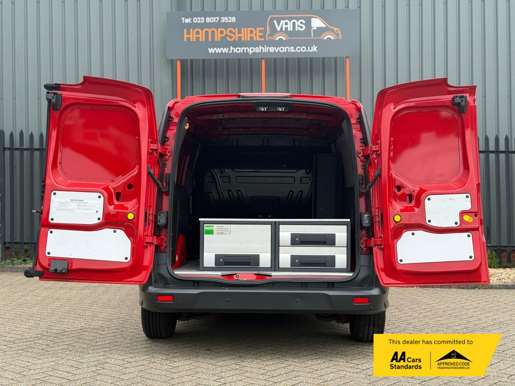Ford Transit Connect 1.5 TDCi 210 ECOnetic Panel Van 5dr Diesel Manual L2 H1 (109 g/km, 99 bhp)