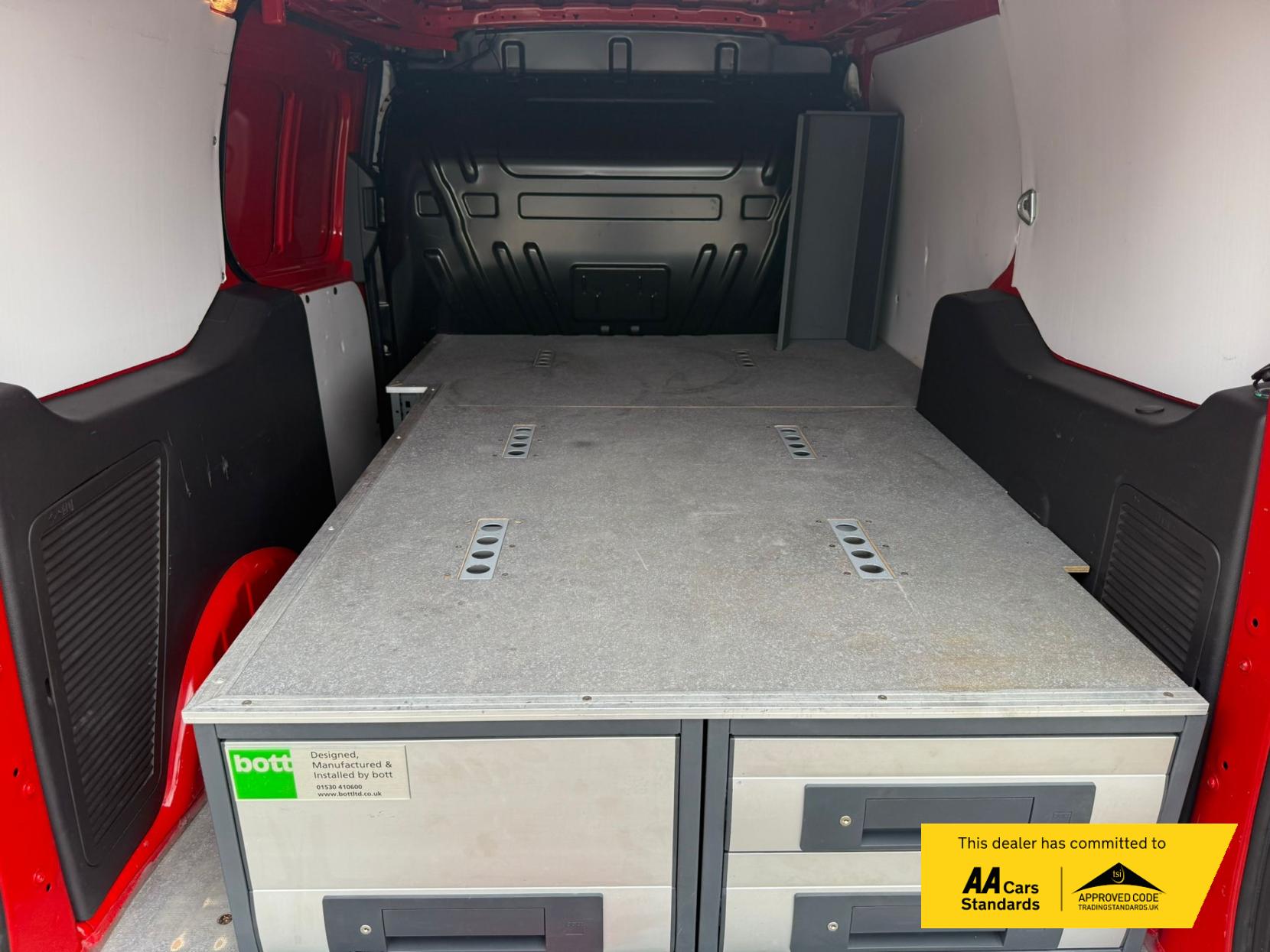 Ford Transit Connect 1.5 TDCi 210 ECOnetic Panel Van 5dr Diesel Manual L2 H1 (109 g/km, 99 bhp)