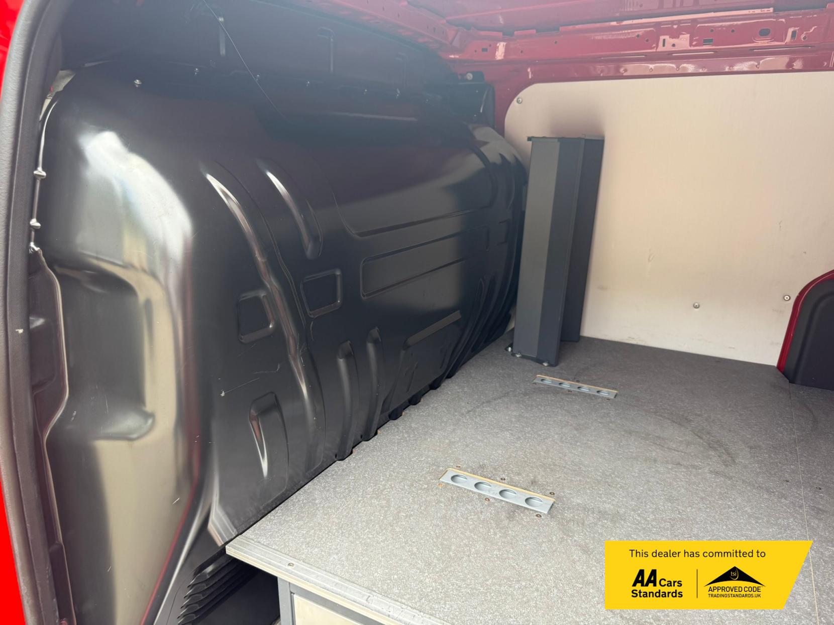 Ford Transit Connect 1.5 TDCi 210 ECOnetic Panel Van 5dr Diesel Manual L2 H1 (109 g/km, 99 bhp)