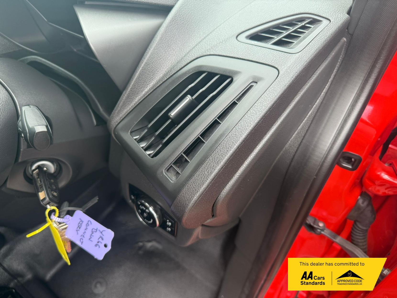 Ford Transit Connect 1.5 TDCi 210 ECOnetic Panel Van 5dr Diesel Manual L2 H1 (109 g/km, 99 bhp)