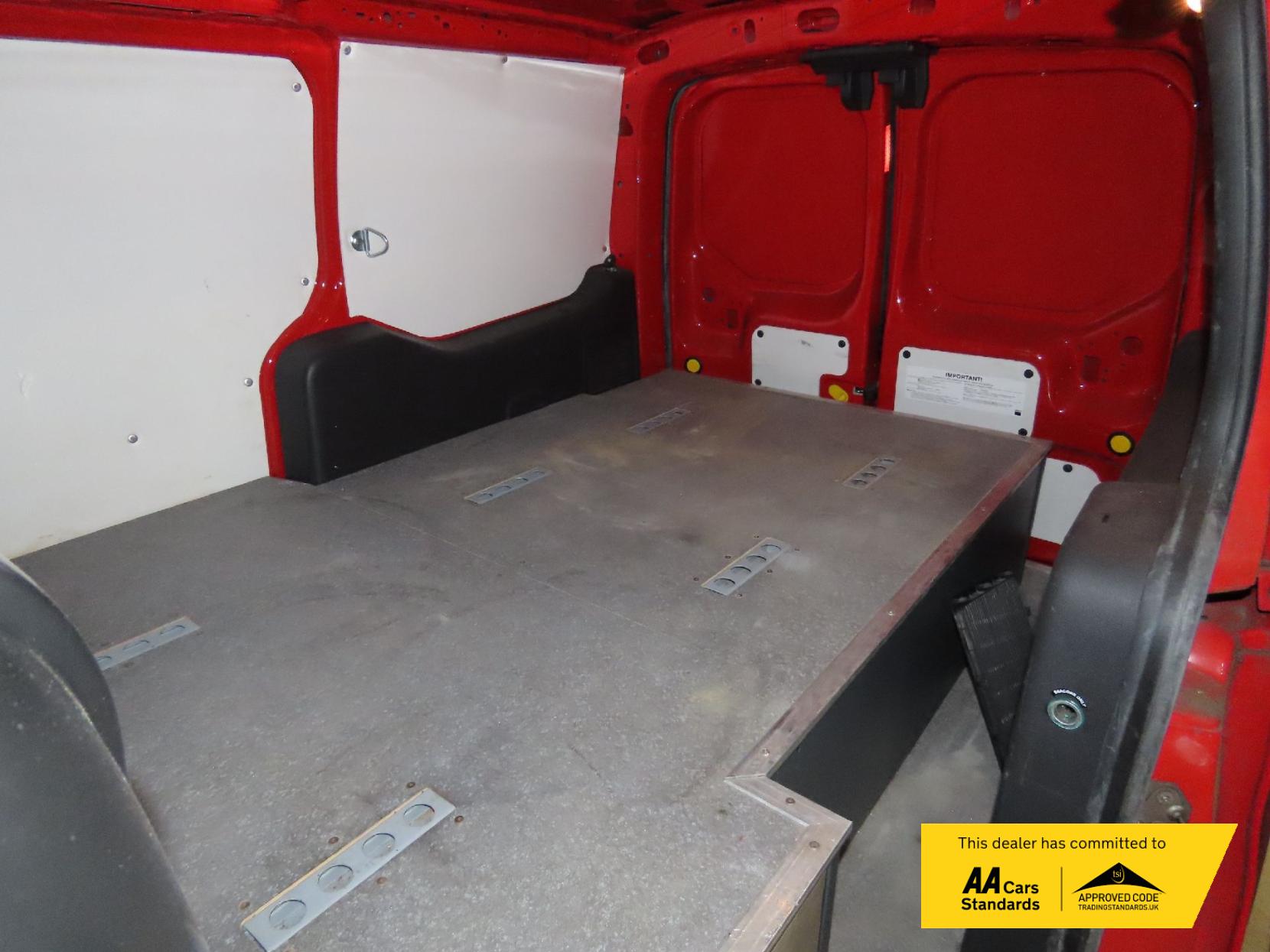 Ford Transit Connect 1.5 TDCi 210 ECOnetic Panel Van 5dr Diesel Manual L2 H1 (109 g/km, 99 bhp)