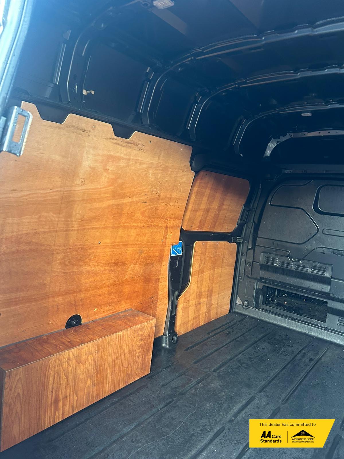 Ford Transit Custom 2.0 300 EcoBlue Limited Panel Van 5dr Diesel Auto L2 H2 Euro 6 (s/s) (170 ps)