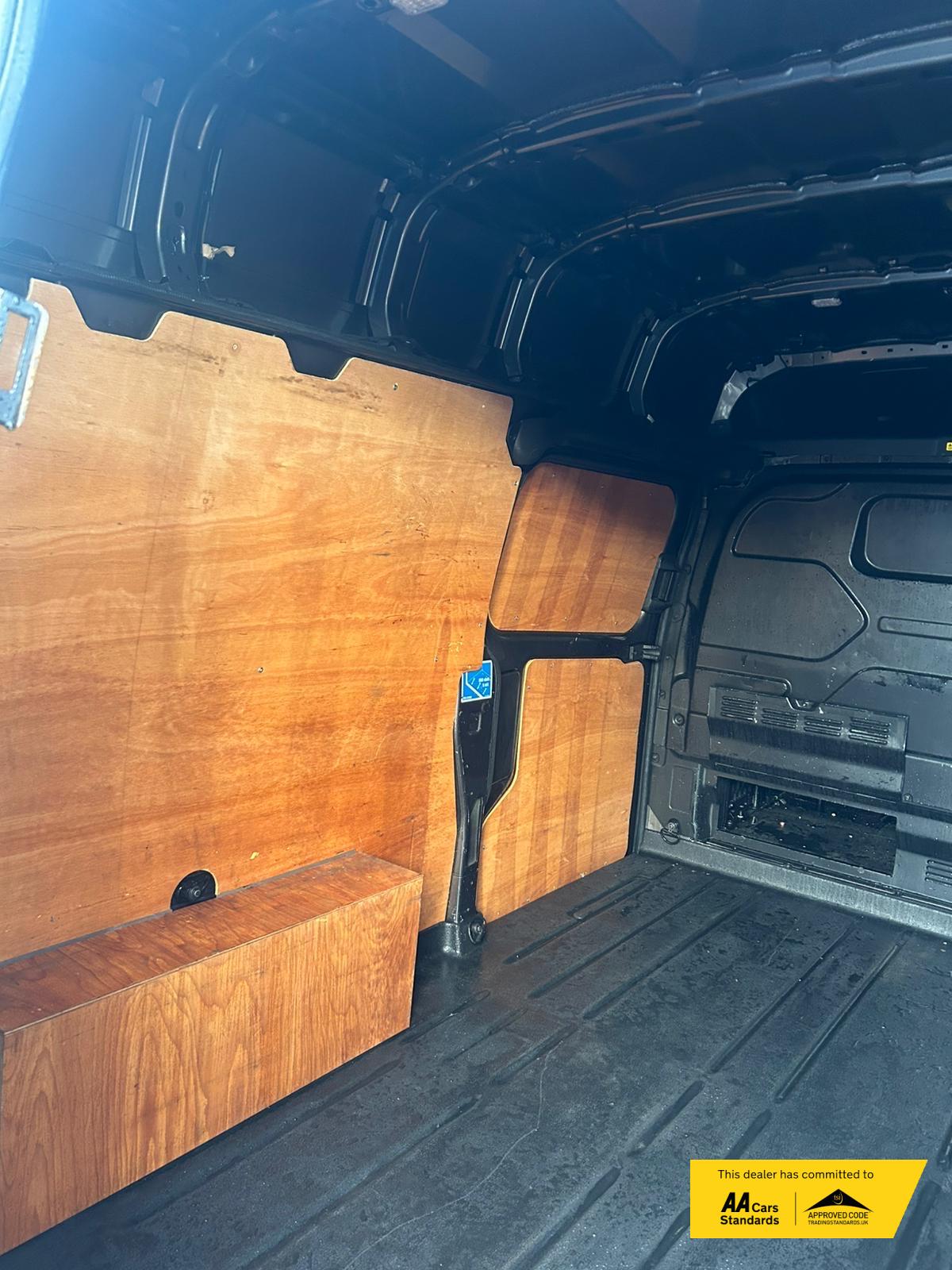 Ford Transit Custom 2.0 300 EcoBlue Limited Panel Van 5dr Diesel Auto L2 H2 Euro 6 (s/s) (170 ps)