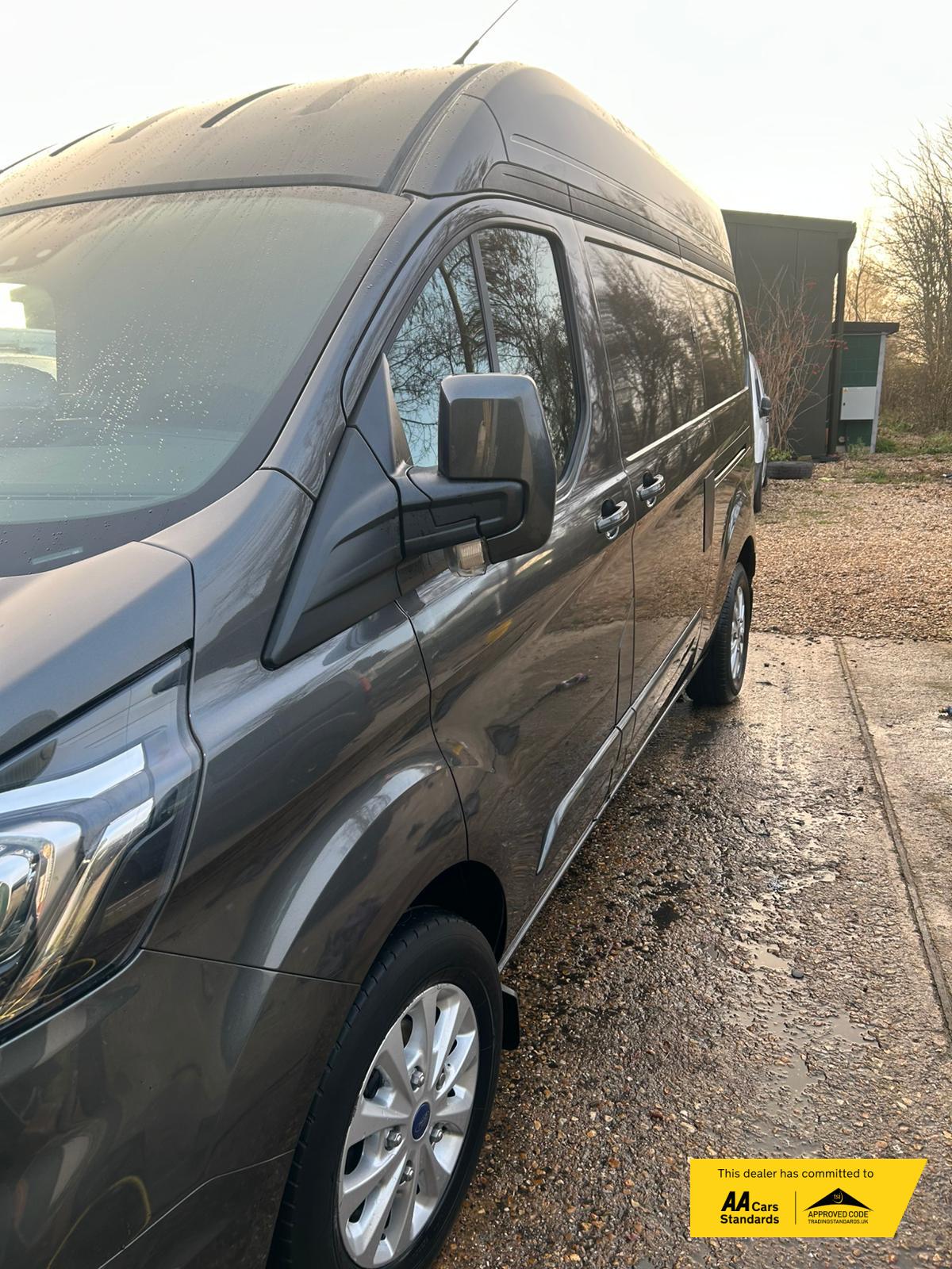 Ford Transit Custom 2.0 300 EcoBlue Limited Panel Van 5dr Diesel Auto L2 H2 Euro 6 (s/s) (170 ps)