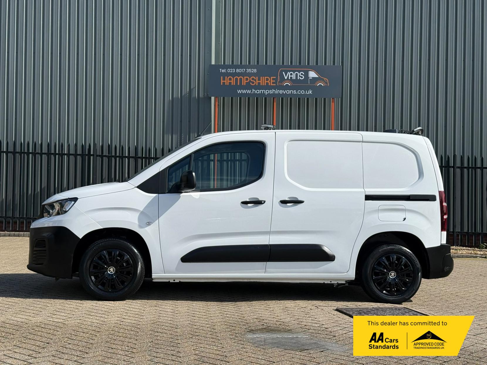 2021 Peugeot Partner 1.5 BlueHDi 650 S Standard Panel Van 5dr Diesel Manual SWB Euro 6 (s/s) (75 bhp) - Thumbnail 15