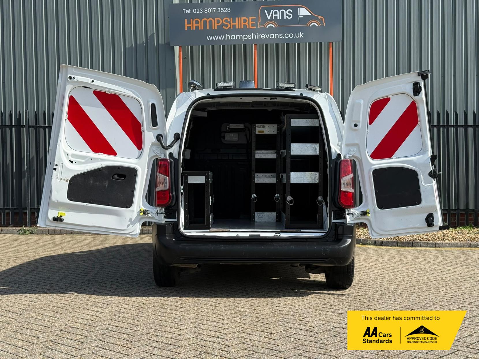 2021 Peugeot Partner 1.5 BlueHDi 650 S Standard Panel Van 5dr Diesel Manual SWB Euro 6 (s/s) (75 bhp) - Thumbnail 52