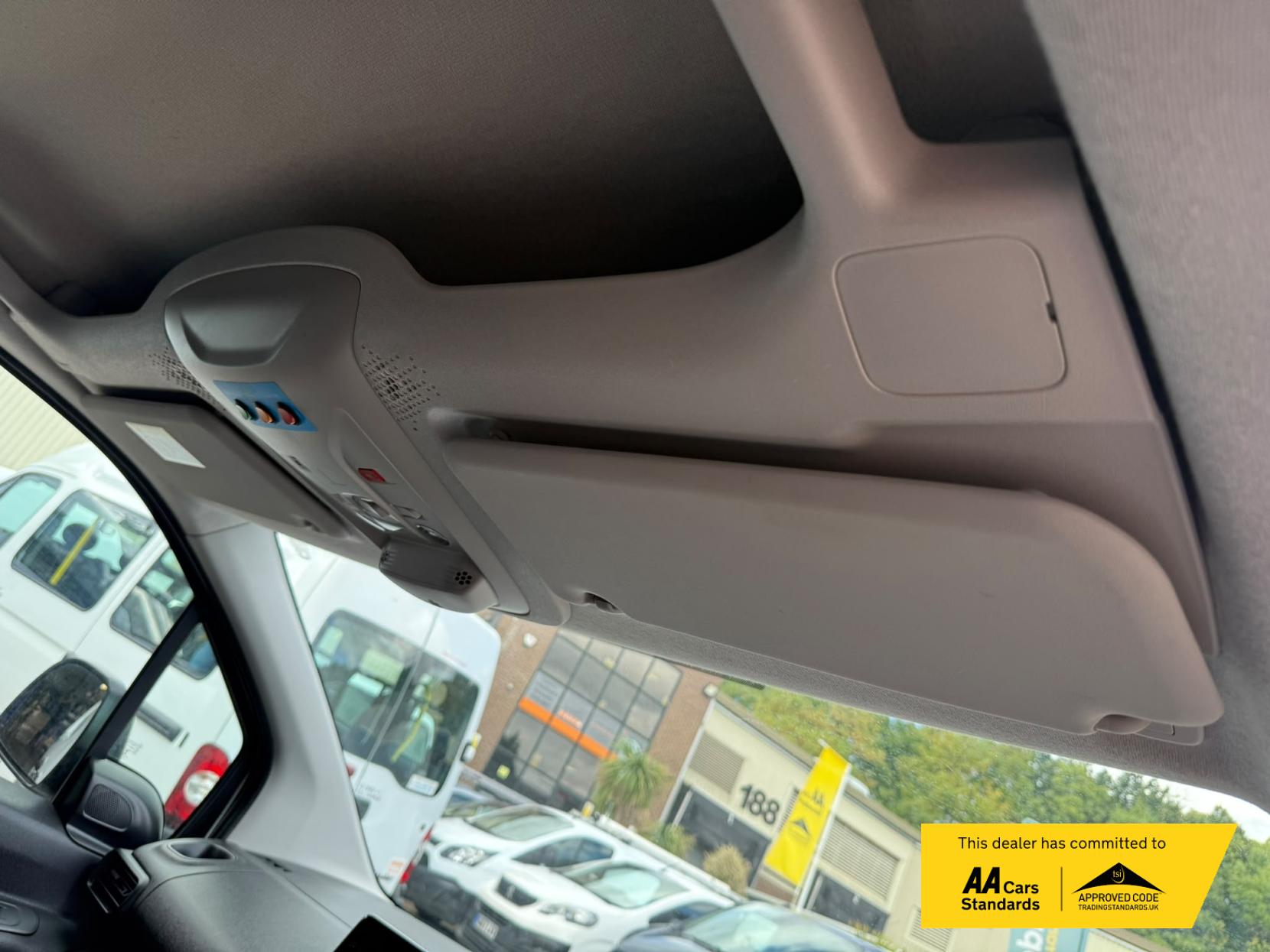 2021 Peugeot Partner 1.5 BlueHDi 650 S Standard Panel Van 5dr Diesel Manual SWB Euro 6 (s/s) (75 bhp) - Thumbnail 10
