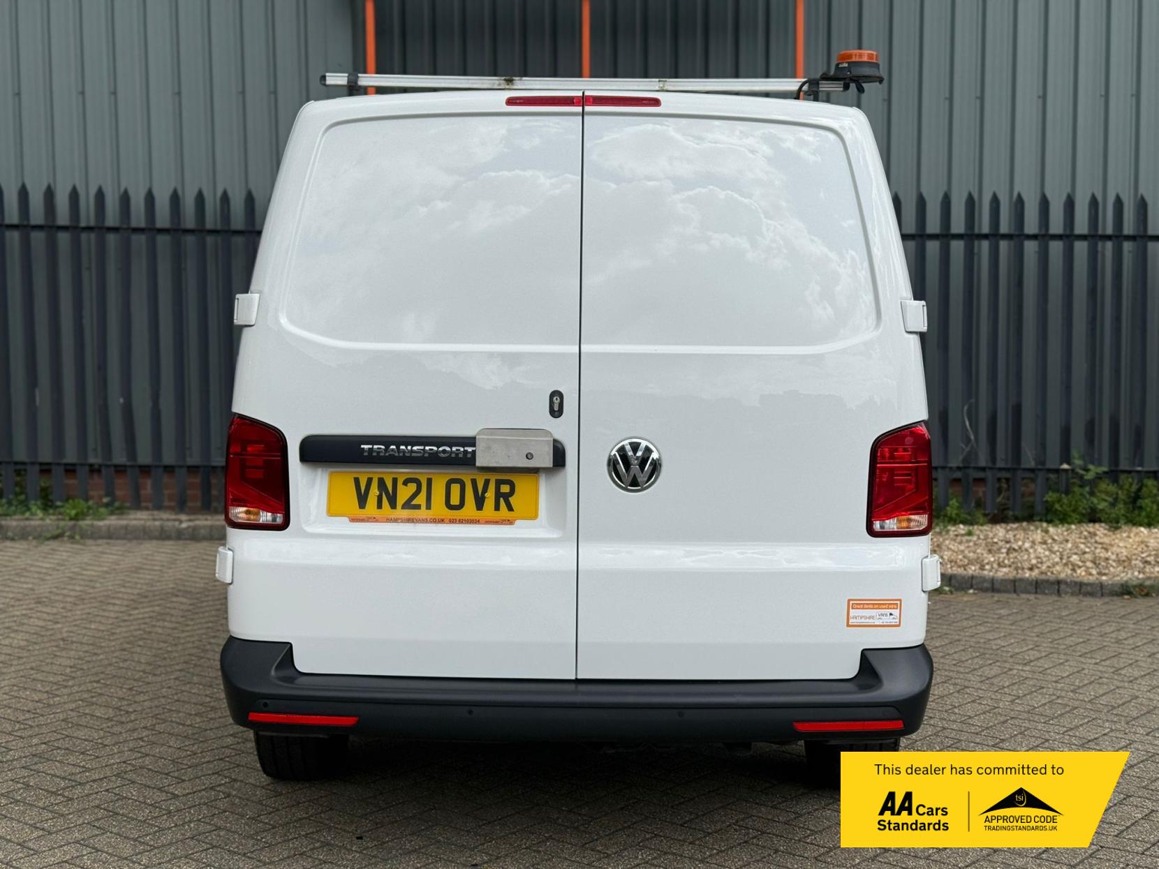 Volkswagen Transporter 2.0 TDI T28 Startline Panel Van 5dr Diesel Manual FWD LWB High Roof Euro 6 (s/s) (90 ps)