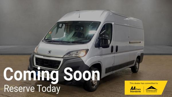 Peugeot Boxer 2.0 BlueHDi 335 Professional Panel Van 5dr Diesel Manual L3 H2 Euro 6 (130 ps)