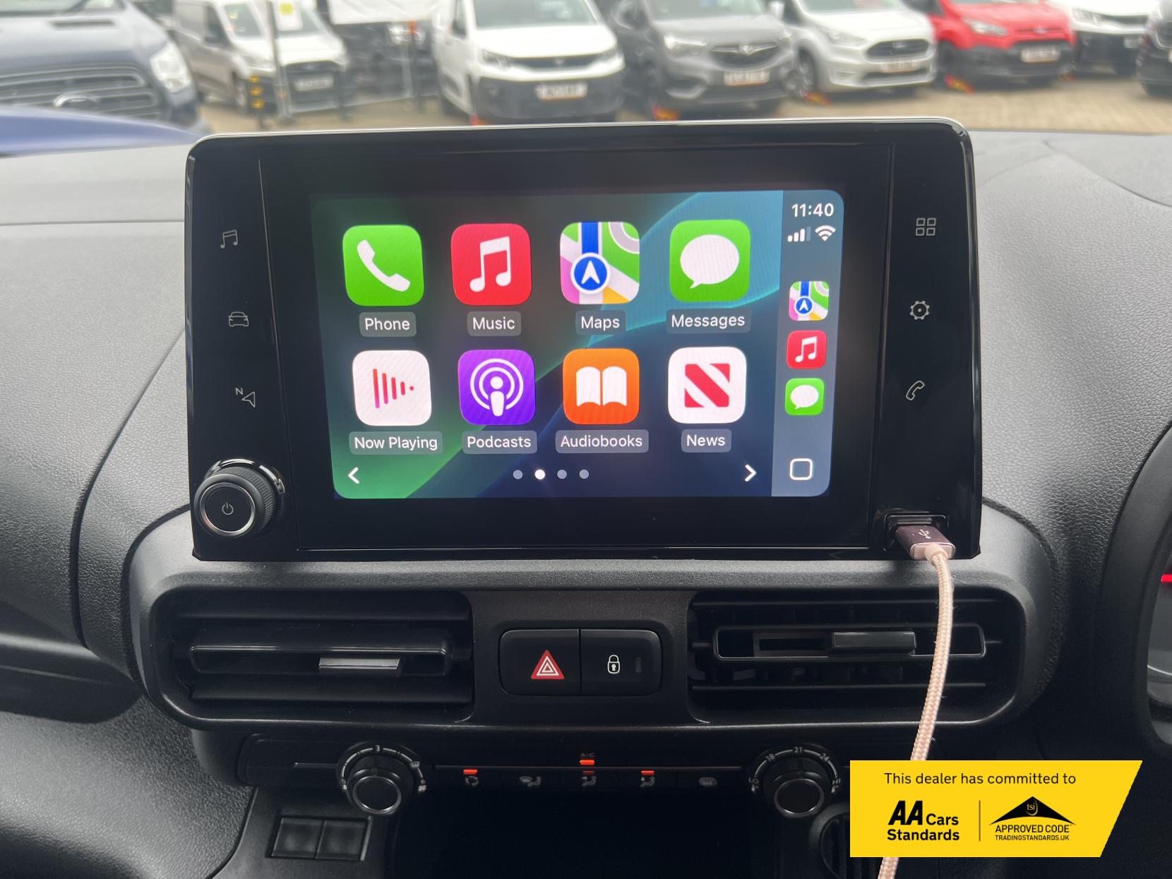 Vauxhall Combo 1.5 Turbo D 2300 Pro Panel Van 6dr Diesel Manual L2 H1 Euro 6 (s/s) (100 ps)