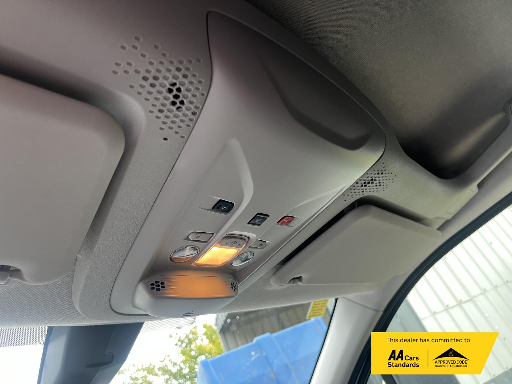 Vauxhall Combo 1.5 Turbo D 2300 Pro Panel Van 6dr Diesel Manual L2 H1 Euro 6 (s/s) (100 ps)