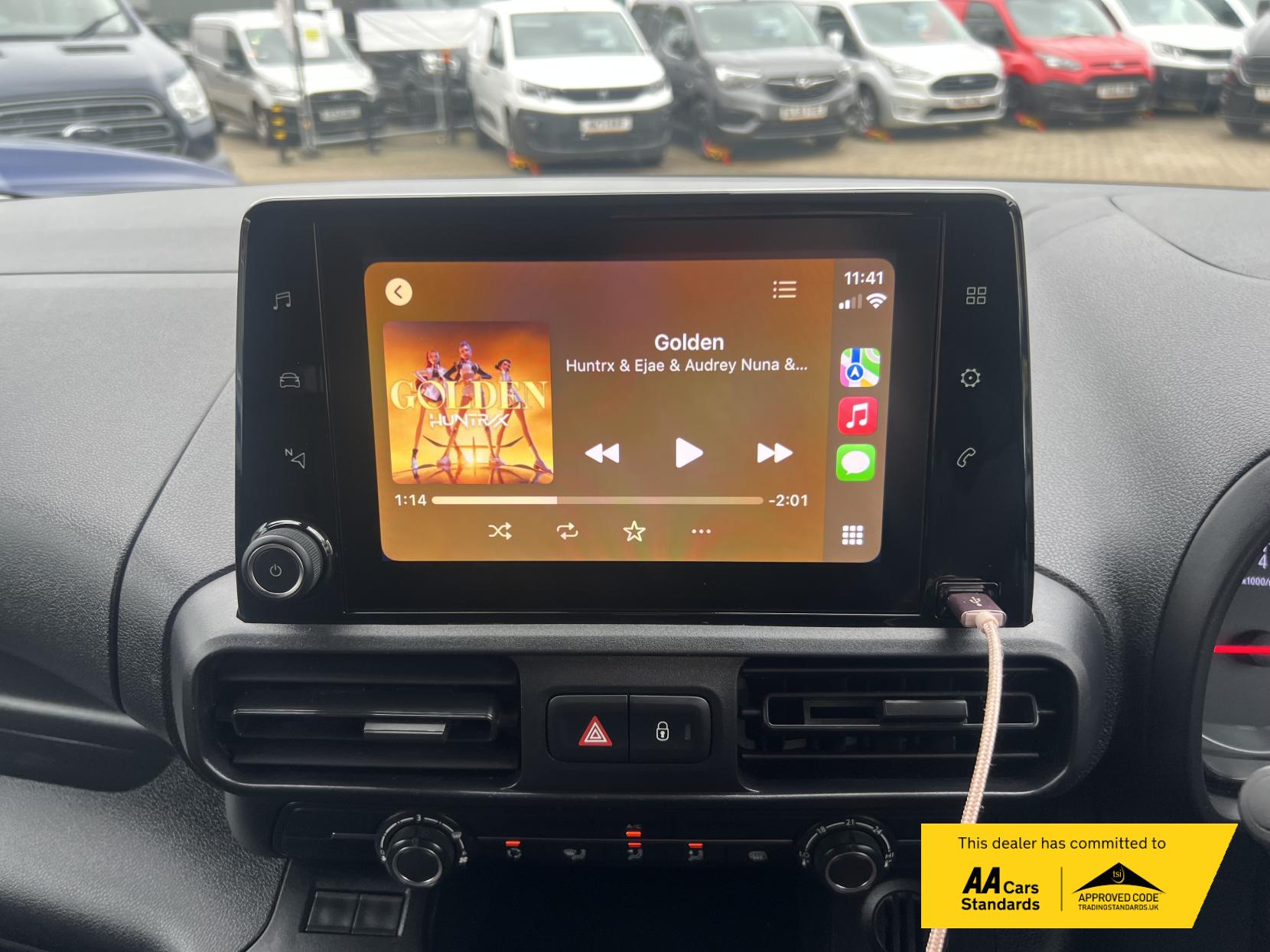 Vauxhall Combo 1.5 Turbo D 2300 Pro Panel Van 6dr Diesel Manual L2 H1 Euro 6 (s/s) (100 ps)