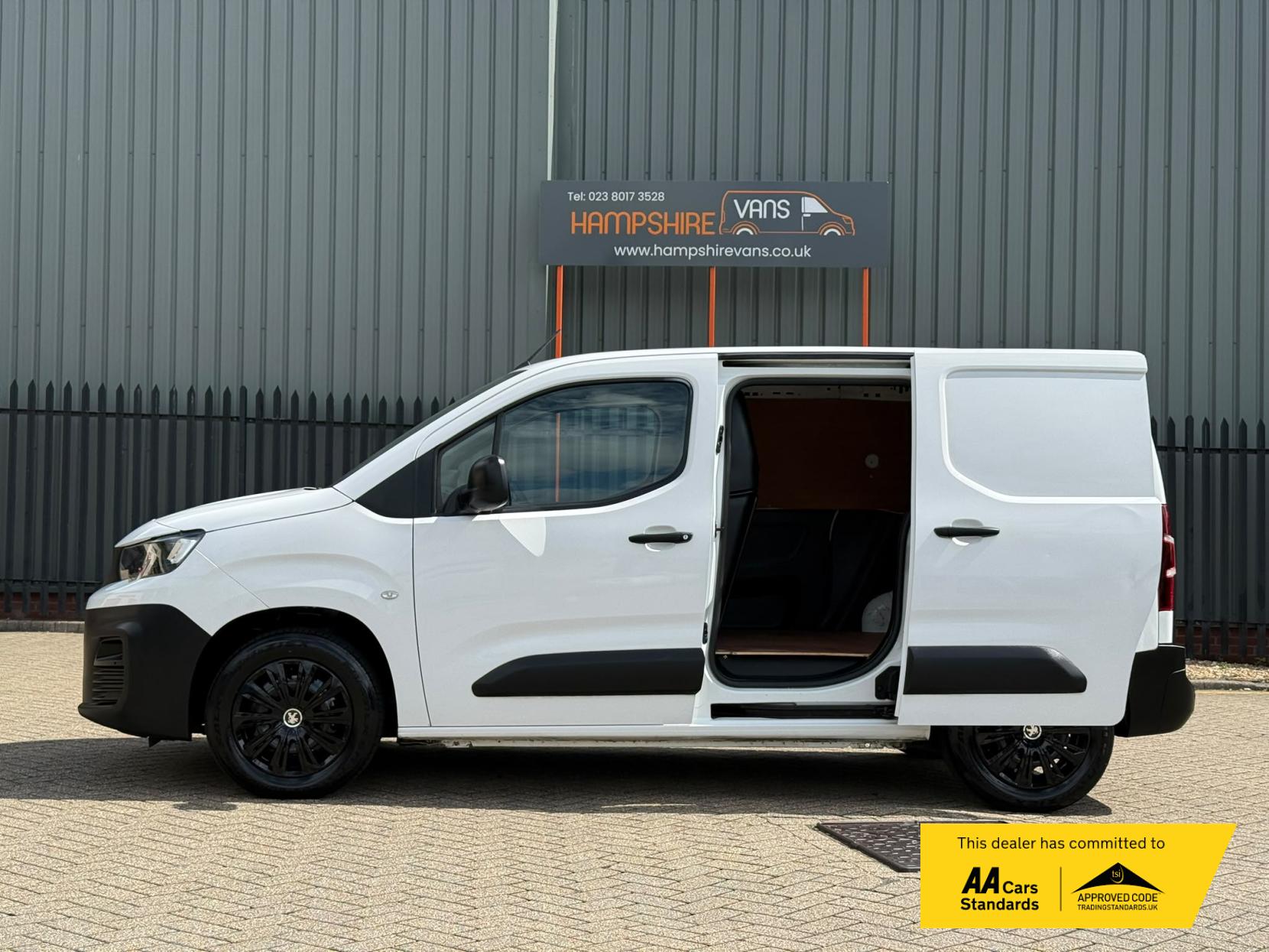 2020 Peugeot Partner 1.5 BlueHDi 1000 Professional Standard Panel Van 5dr Diesel Manual SWB Euro 6 (s/s) (100 bhp) - Thumbnail 7