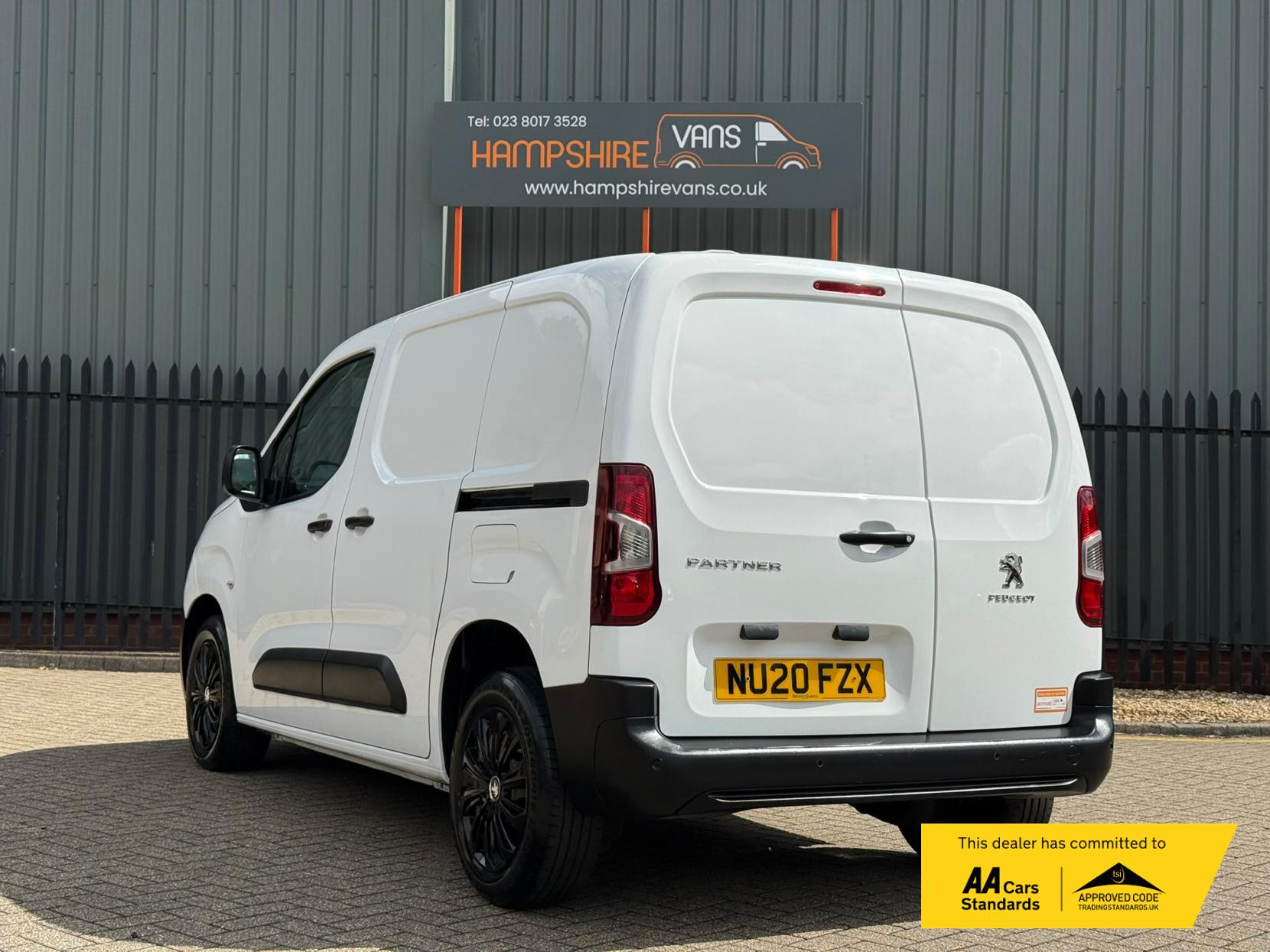 2020 Peugeot Partner 1.5 BlueHDi 1000 Professional Standard Panel Van 5dr Diesel Manual SWB Euro 6 (s/s) (100 bhp) - Thumbnail 4