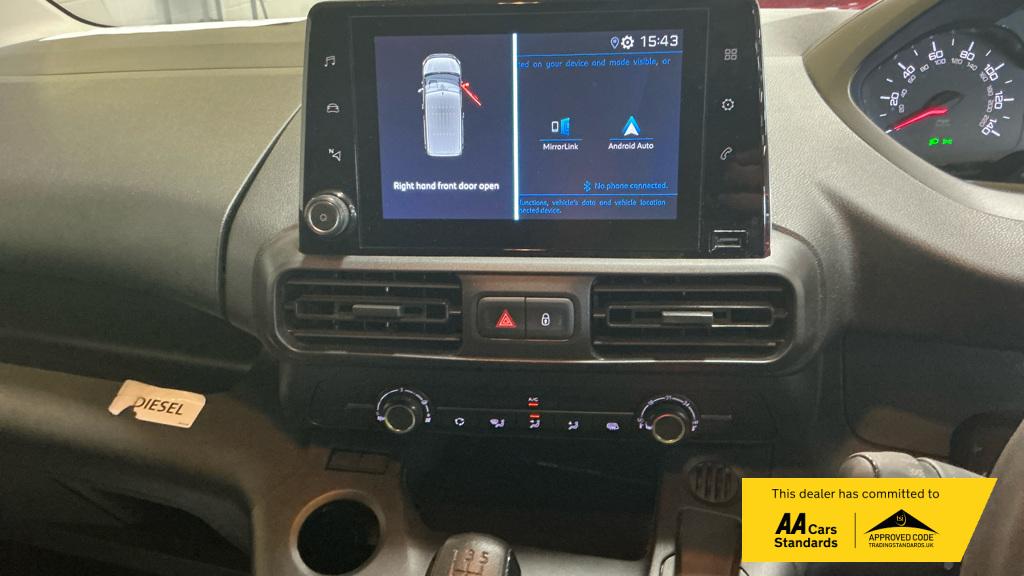 2020 Peugeot Partner 1.5 BlueHDi 1000 Professional Standard Panel Van 5dr Diesel Manual SWB Euro 6 (s/s) (100 bhp) - Thumbnail 4