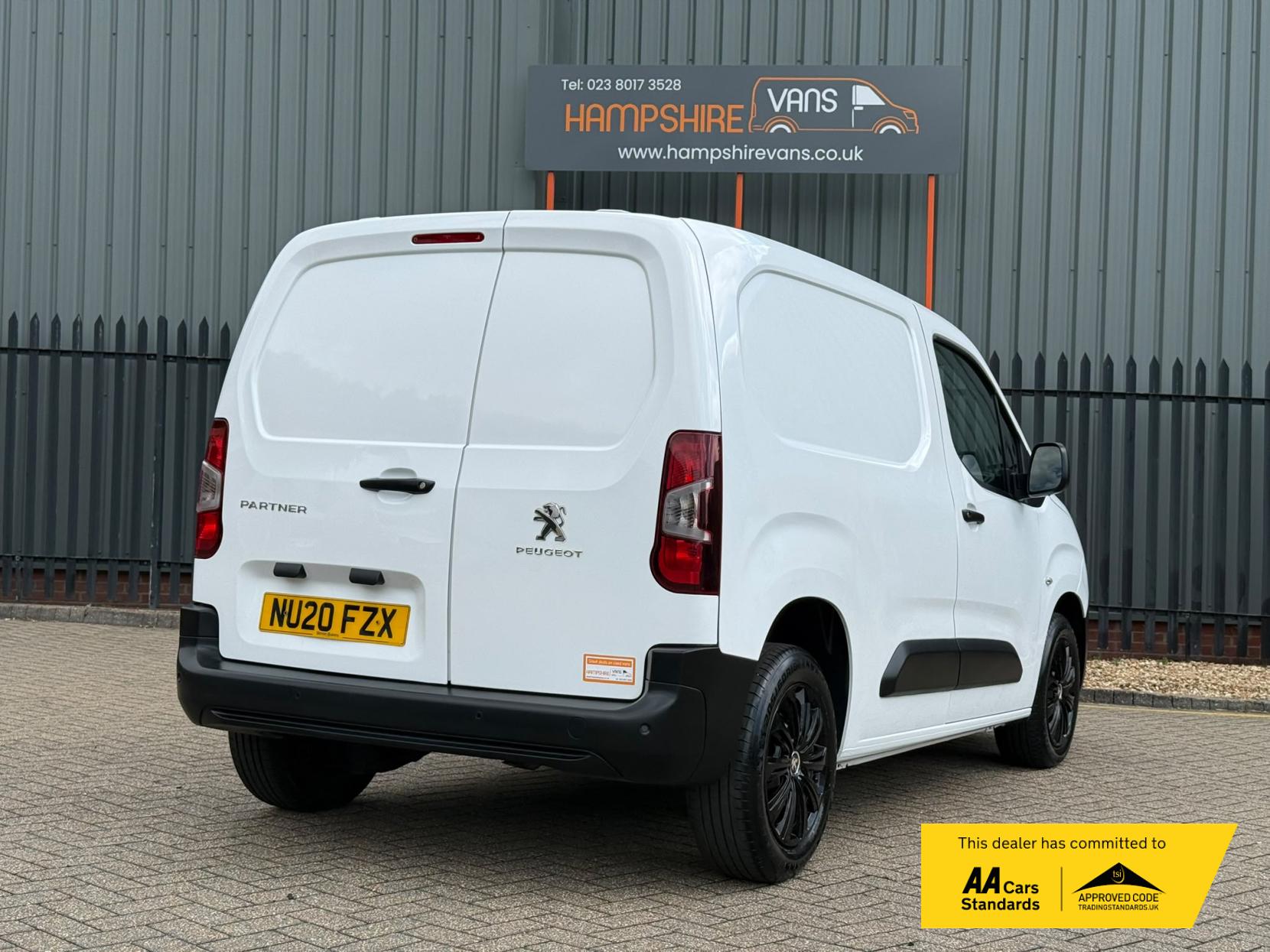 2020 Peugeot Partner 1.5 BlueHDi 1000 Professional Standard Panel Van 5dr Diesel Manual SWB Euro 6 (s/s) (100 bhp) - Thumbnail 3