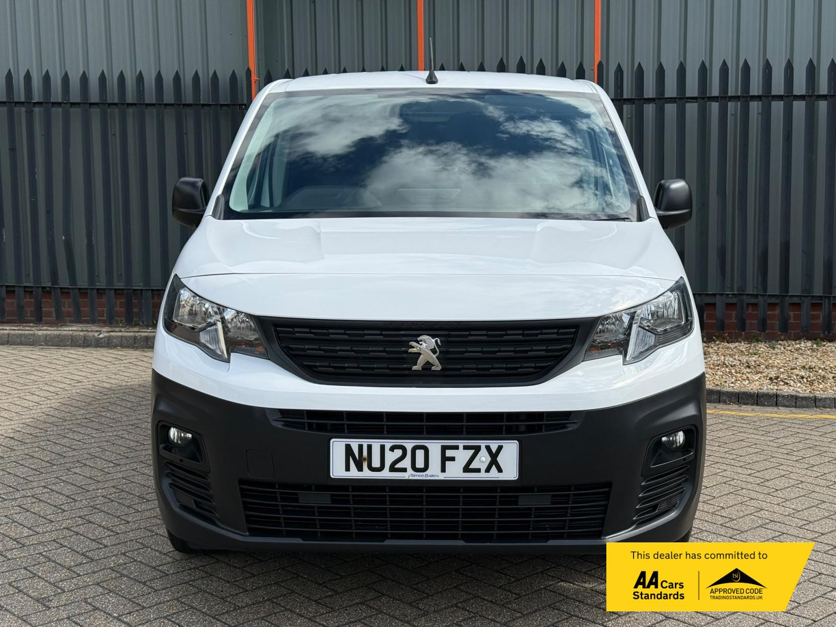 2020 Peugeot Partner 1.5 BlueHDi 1000 Professional Standard Panel Van 5dr Diesel Manual SWB Euro 6 (s/s) (100 bhp) - Thumbnail 8