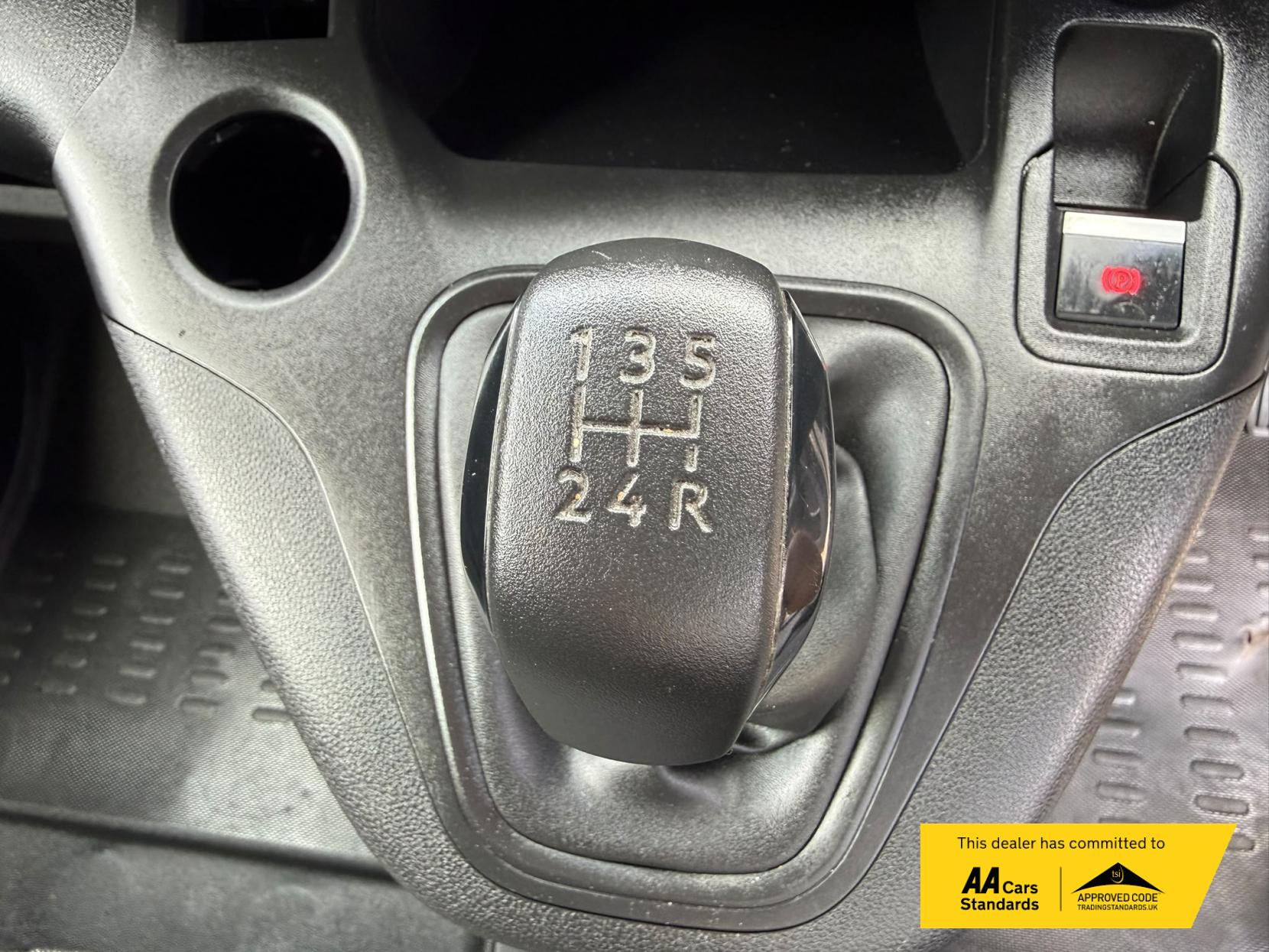 2020 Peugeot Partner 1.5 BlueHDi 1000 Professional Standard Panel Van 5dr Diesel Manual SWB Euro 6 (s/s) (100 bhp) - Thumbnail 42