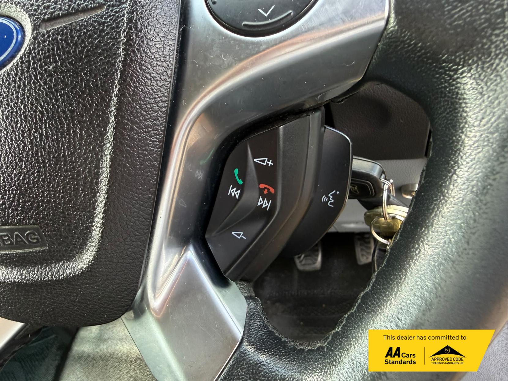 2013 Ford Transit Custom 2.2 TDCi 330 Trend Panel Van 5dr Diesel Manual L2 H1 (197 g/km, 123 bhp) - Thumbnail 20