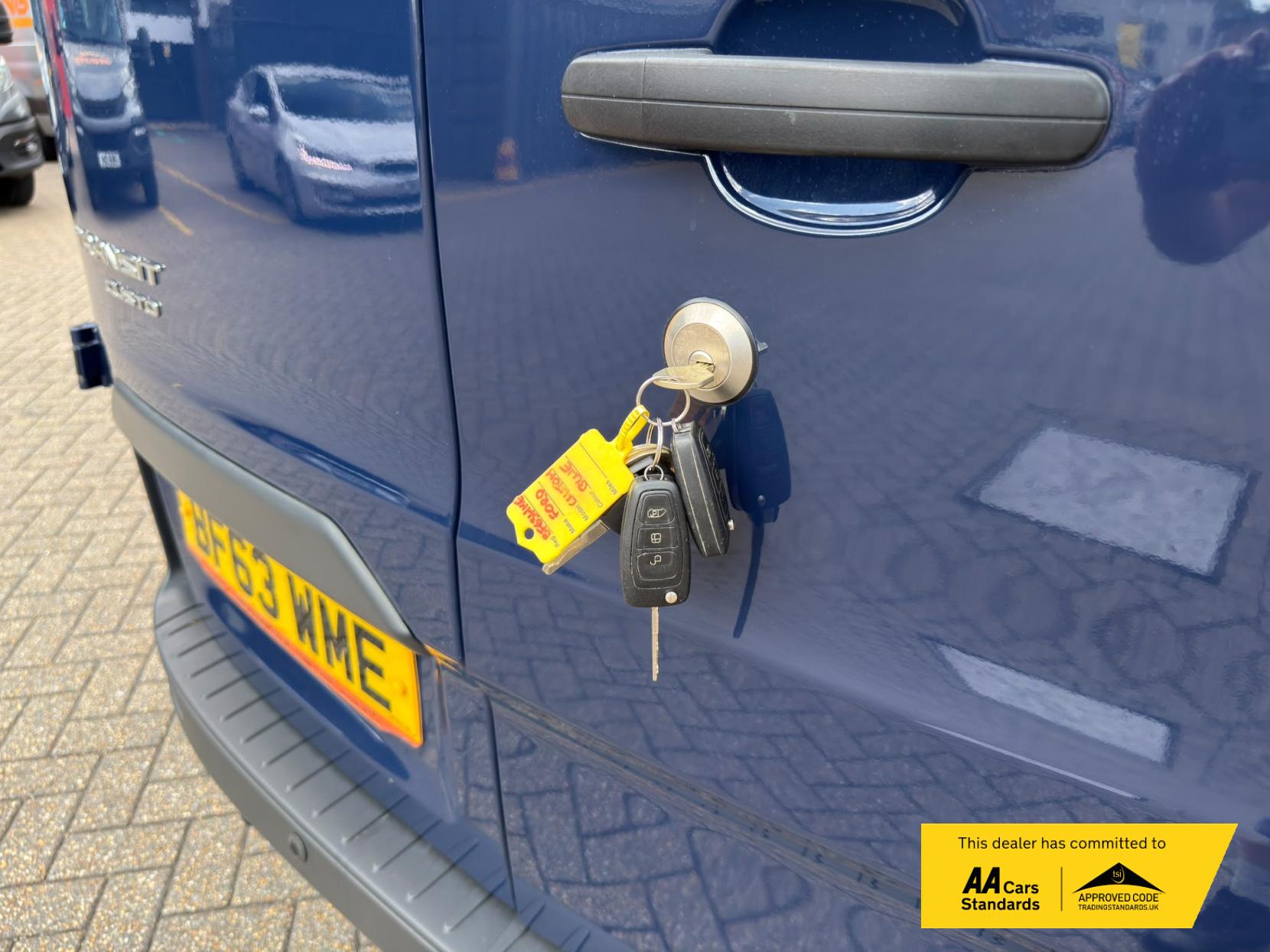2013 Ford Transit Custom 2.2 TDCi 330 Trend Panel Van 5dr Diesel Manual L2 H1 (197 g/km, 123 bhp) - Thumbnail 50