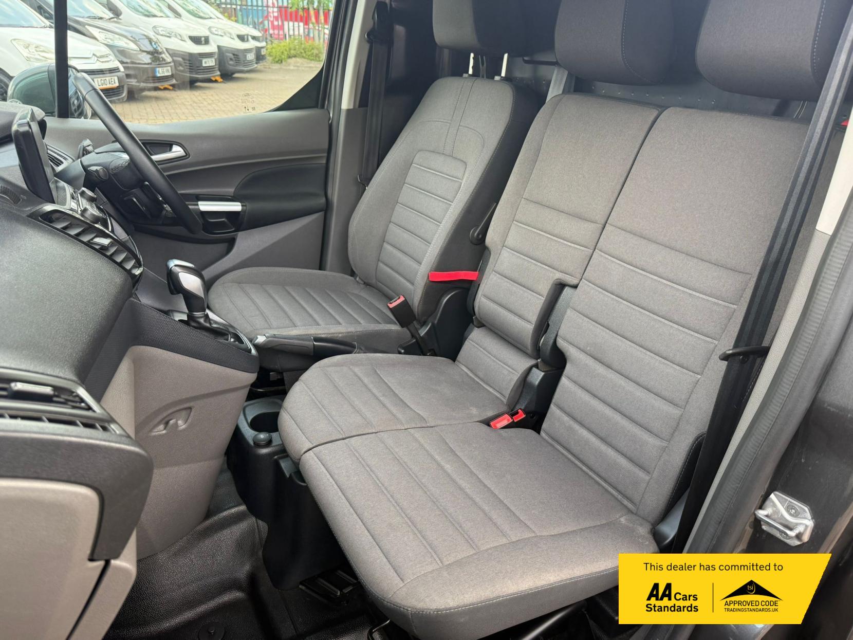 2021 Ford Transit Connect 1.5 240 EcoBlue Limited Panel Van 5dr Diesel Auto L2 Euro 6 (s/s) (120 ps) - Thumbnail 21