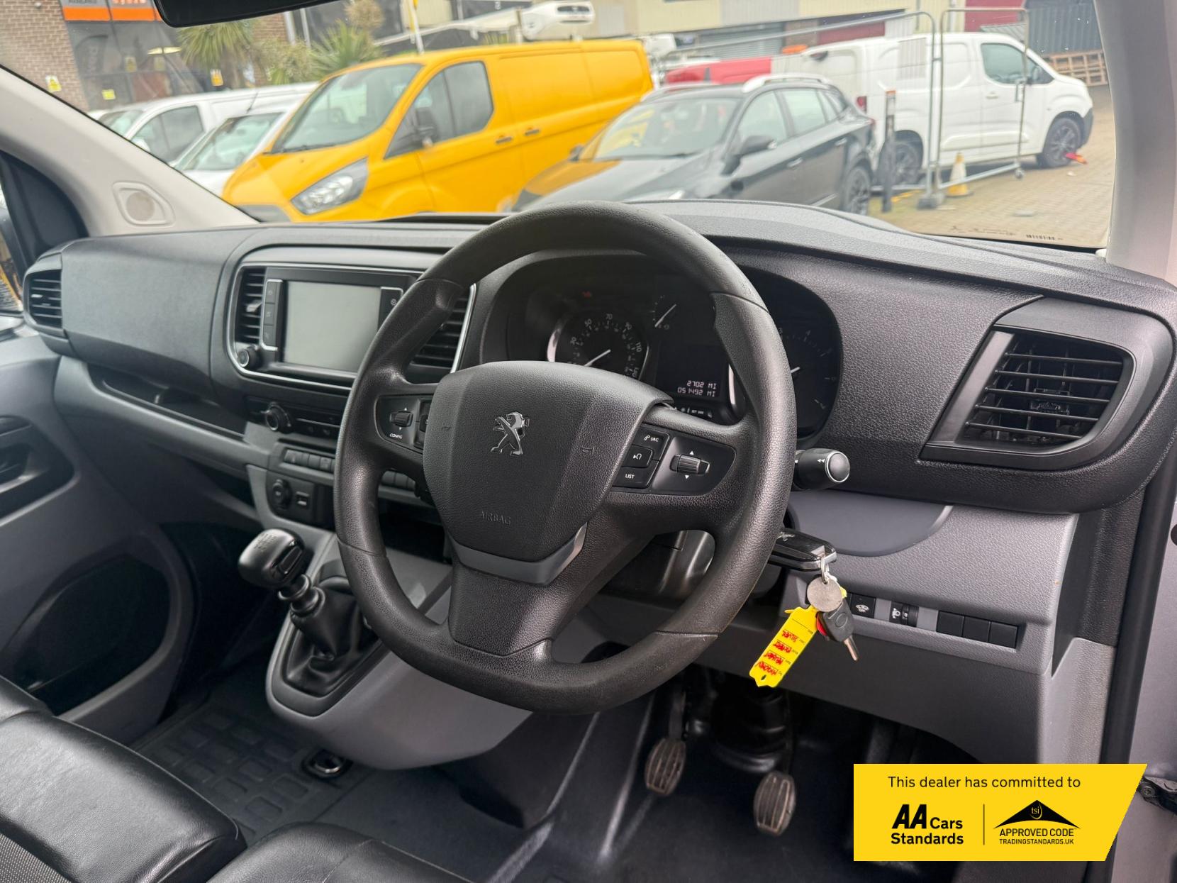 Peugeot Expert 1.5 BlueHDi 1000 Professional Compact Panel Van 6dr Diesel Manual SWB Euro 6 (s/s) (100 bhp)