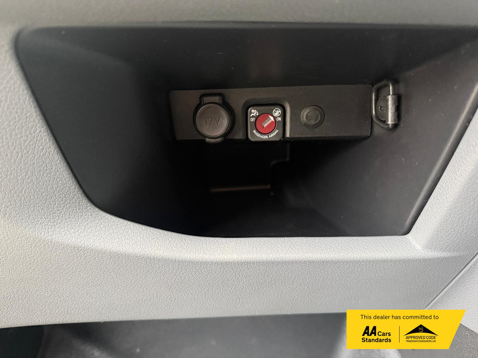 Peugeot Expert 1.5 BlueHDi 1000 Professional Compact Panel Van 6dr Diesel Manual SWB Euro 6 (s/s) (100 bhp)