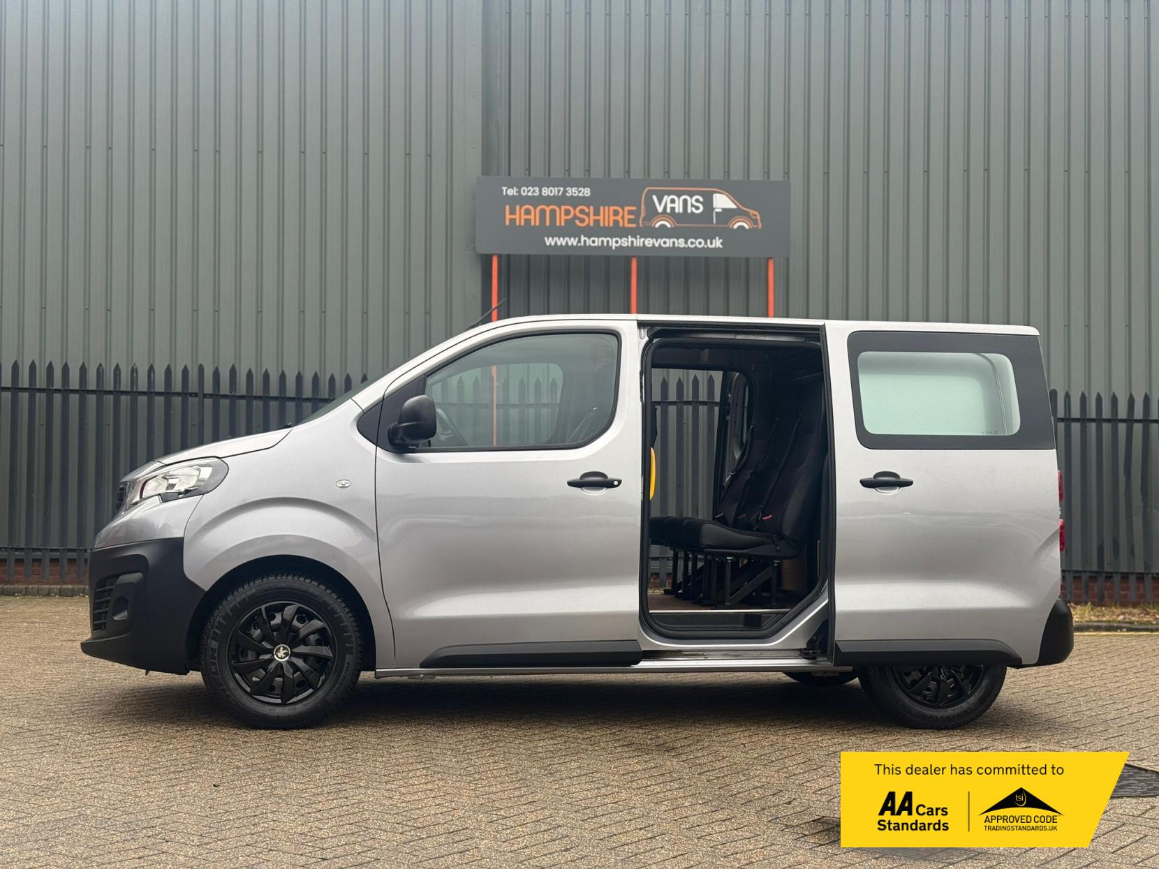 Peugeot Expert 1.5 BlueHDi 1000 Professional Compact Panel Van 6dr Diesel Manual SWB Euro 6 (s/s) (100 bhp)