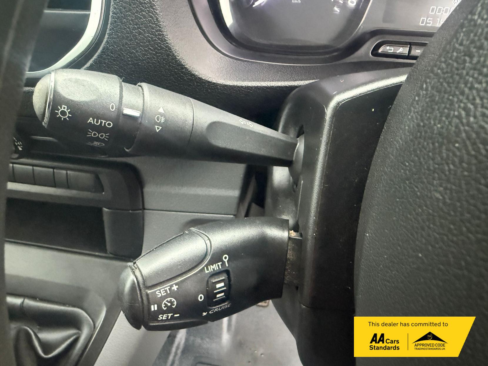 Peugeot Expert 1.5 BlueHDi 1000 Professional Compact Panel Van 6dr Diesel Manual SWB Euro 6 (s/s) (100 bhp)