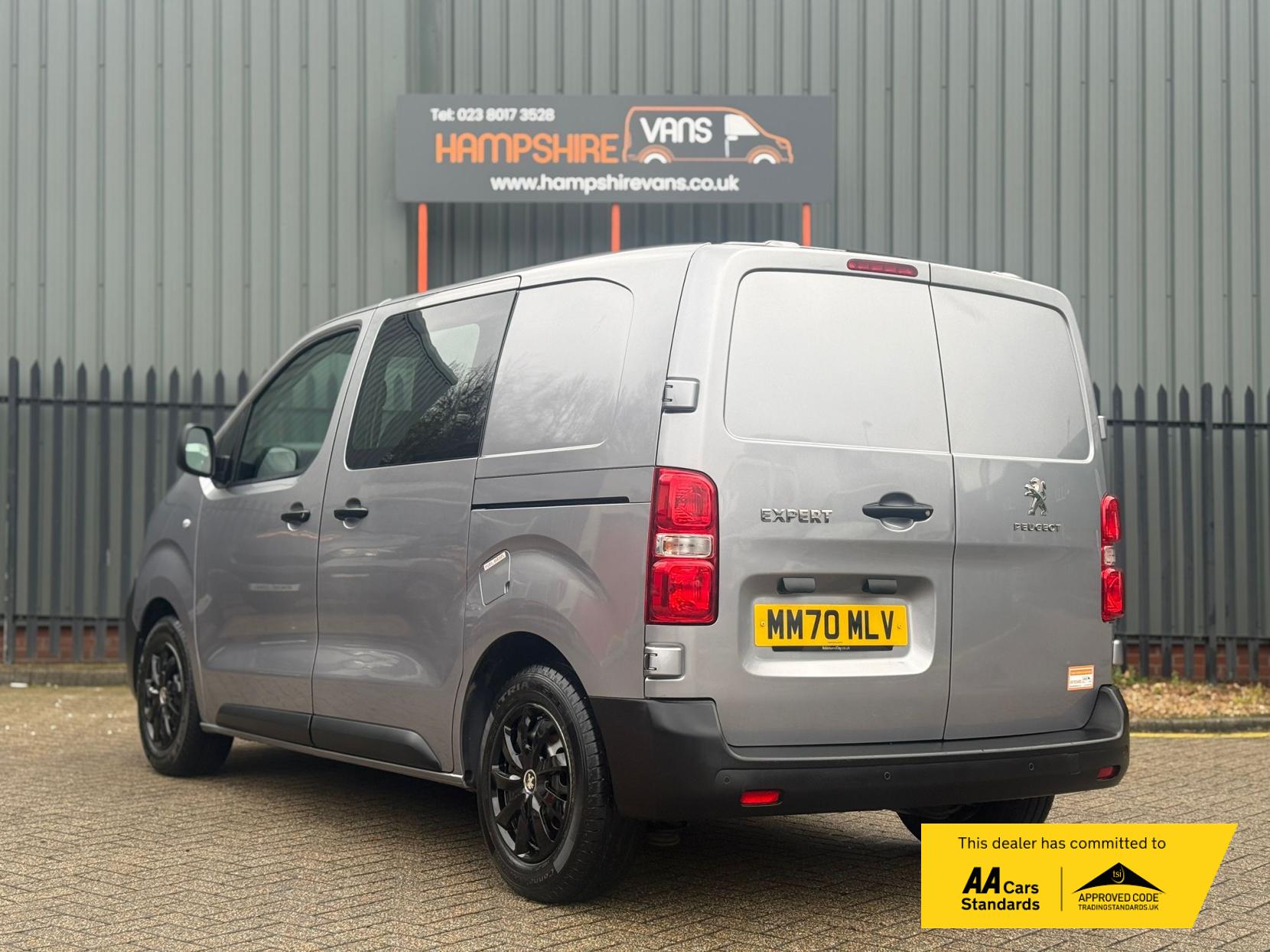 Peugeot Expert 1.5 BlueHDi 1000 Professional Compact Panel Van 6dr Diesel Manual SWB Euro 6 (s/s) (100 bhp)