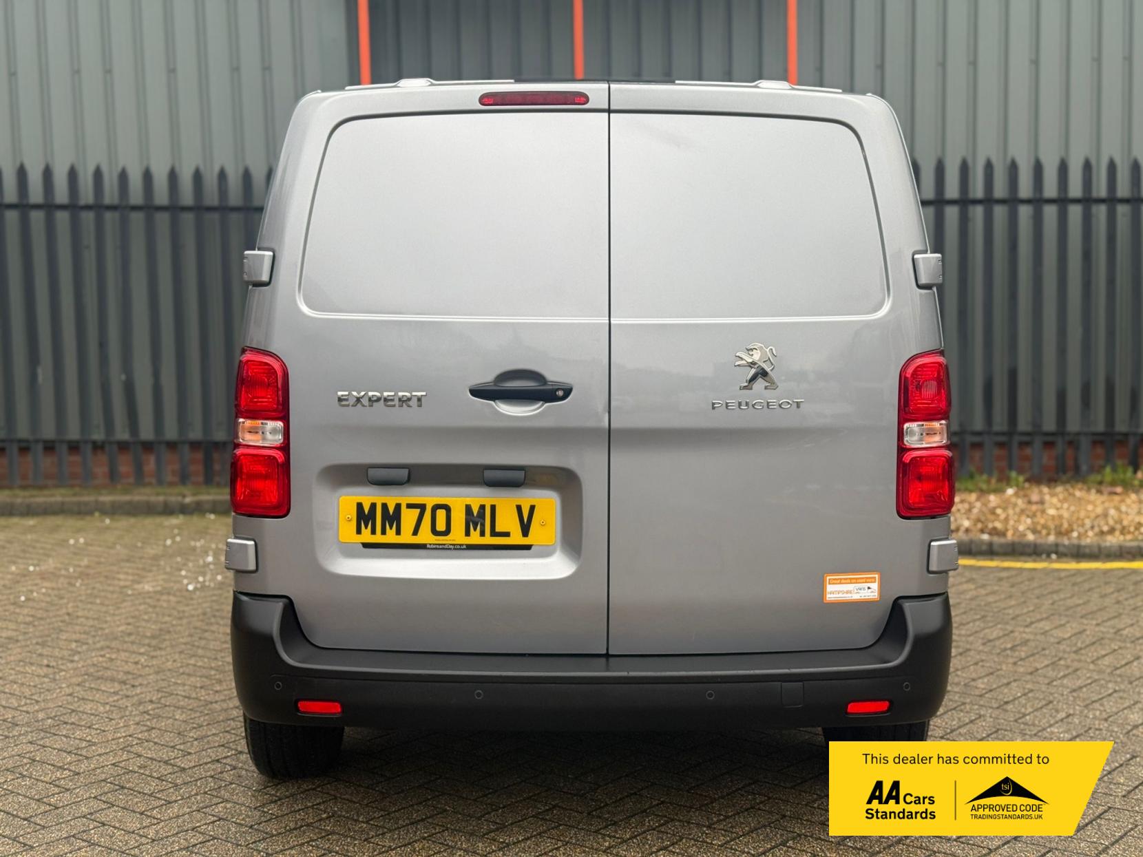 Peugeot Expert 1.5 BlueHDi 1000 Professional Compact Panel Van 6dr Diesel Manual SWB Euro 6 (s/s) (100 bhp)