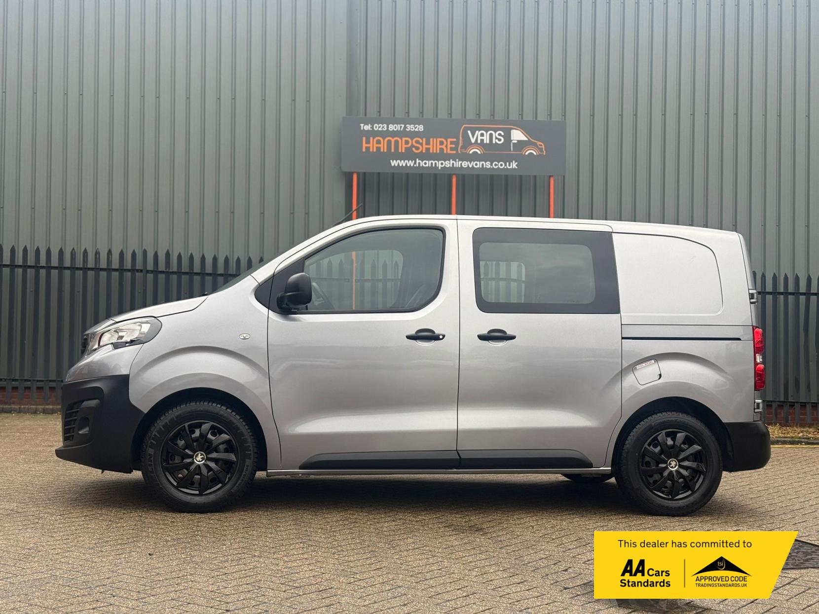 Peugeot Expert 1.5 BlueHDi 1000 Professional Compact Panel Van 6dr Diesel Manual SWB Euro 6 (s/s) (100 bhp)