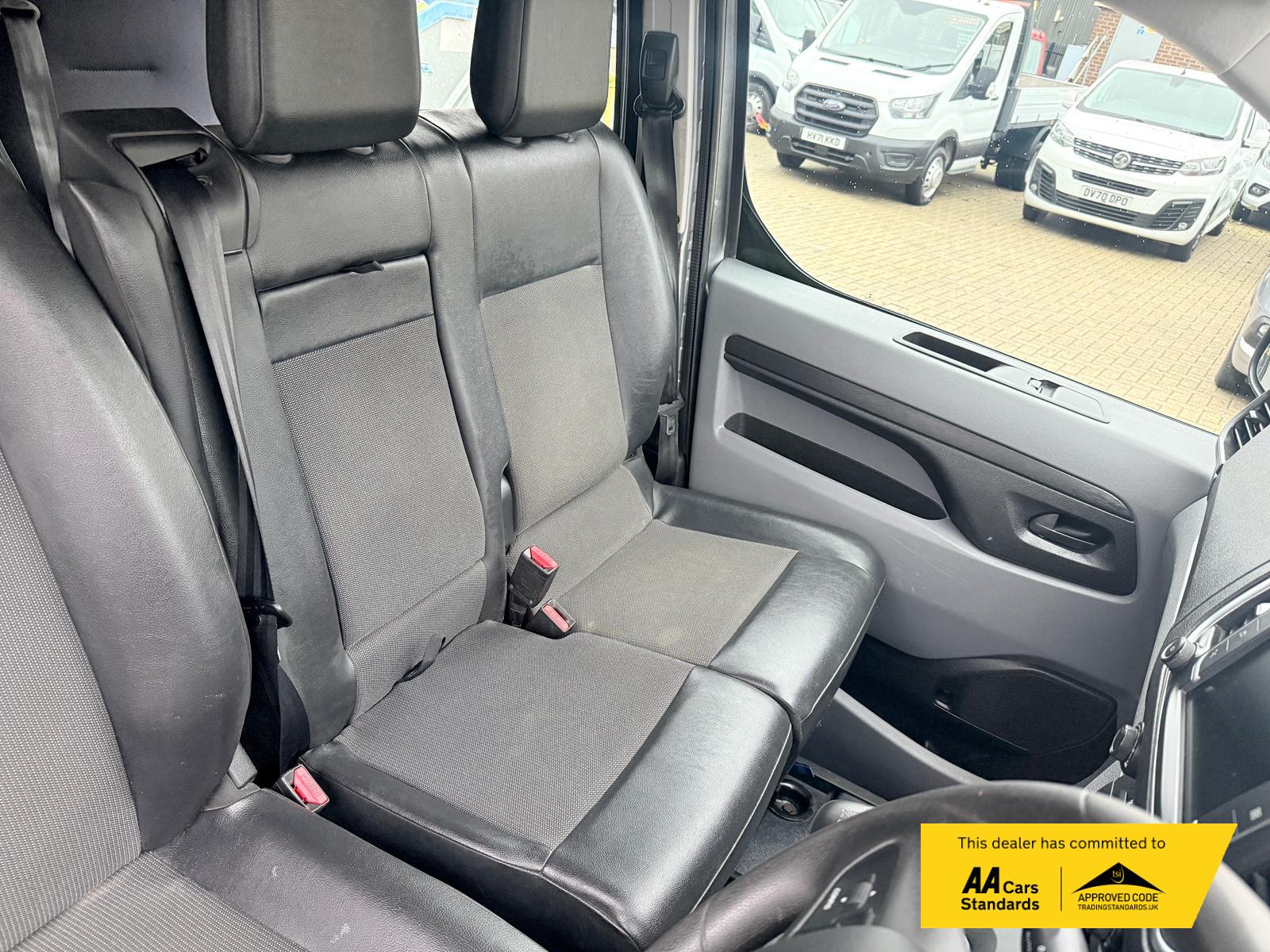 Peugeot Expert 1.5 BlueHDi 1000 Professional Compact Panel Van 6dr Diesel Manual SWB Euro 6 (s/s) (100 bhp)