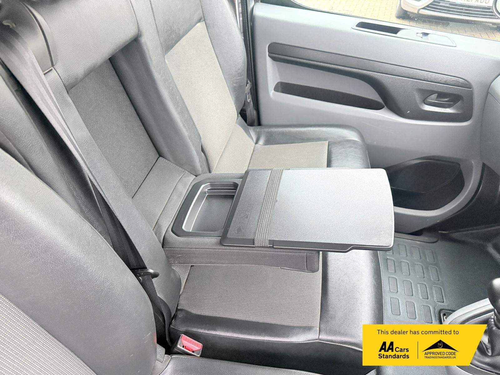 Peugeot Expert 1.5 BlueHDi 1000 Professional Compact Panel Van 6dr Diesel Manual SWB Euro 6 (s/s) (100 bhp)