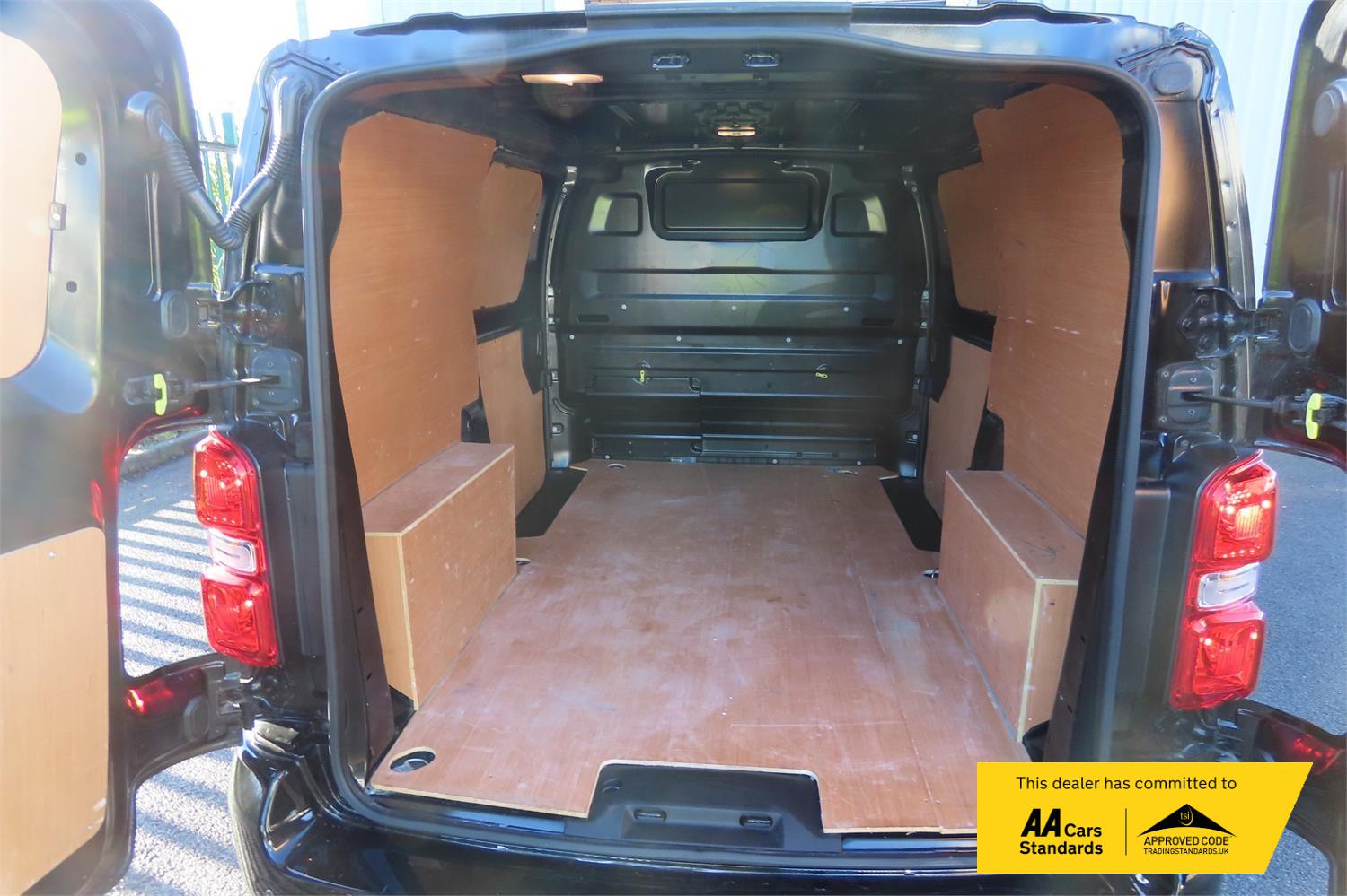 Vauxhall Vivaro 1.5 Turbo D 2700 Pro Panel Van 6dr Diesel Manual L1 H1 Euro 6 (s/s) (120 ps)