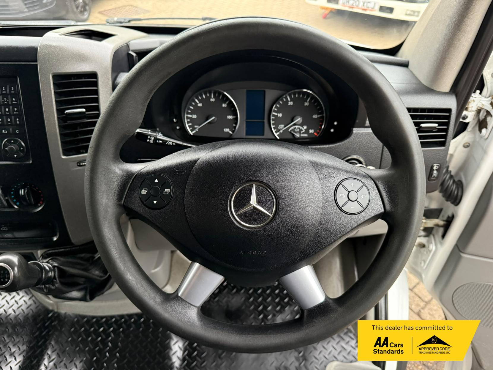 2015 Mercedes-Benz Sprinter 2.1 310 CDi Panel Van 4dr Diesel Manual RWD L3 H3 (240 g/km, 95 bhp) - Thumbnail 15